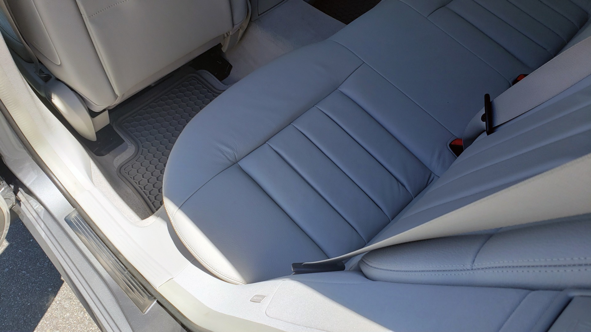 Used 2013 Mercedes-Benz E-CLASS E 350 LUXURY 4MATIC WAGON / PREM PKG / SNRF / LANE TRACK for sale Sold at Formula Imports in Charlotte NC 28227 70