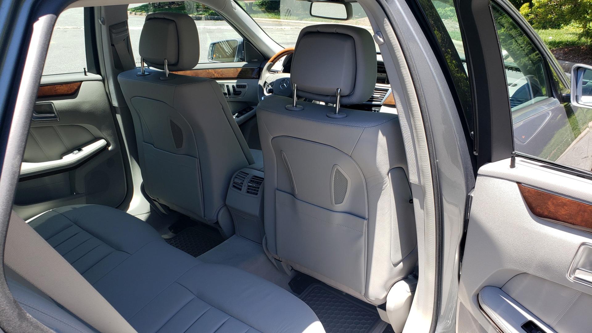 Used 2013 Mercedes-Benz E-CLASS E 350 LUXURY 4MATIC WAGON / PREM PKG / SNRF / LANE TRACK for sale Sold at Formula Imports in Charlotte NC 28227 88