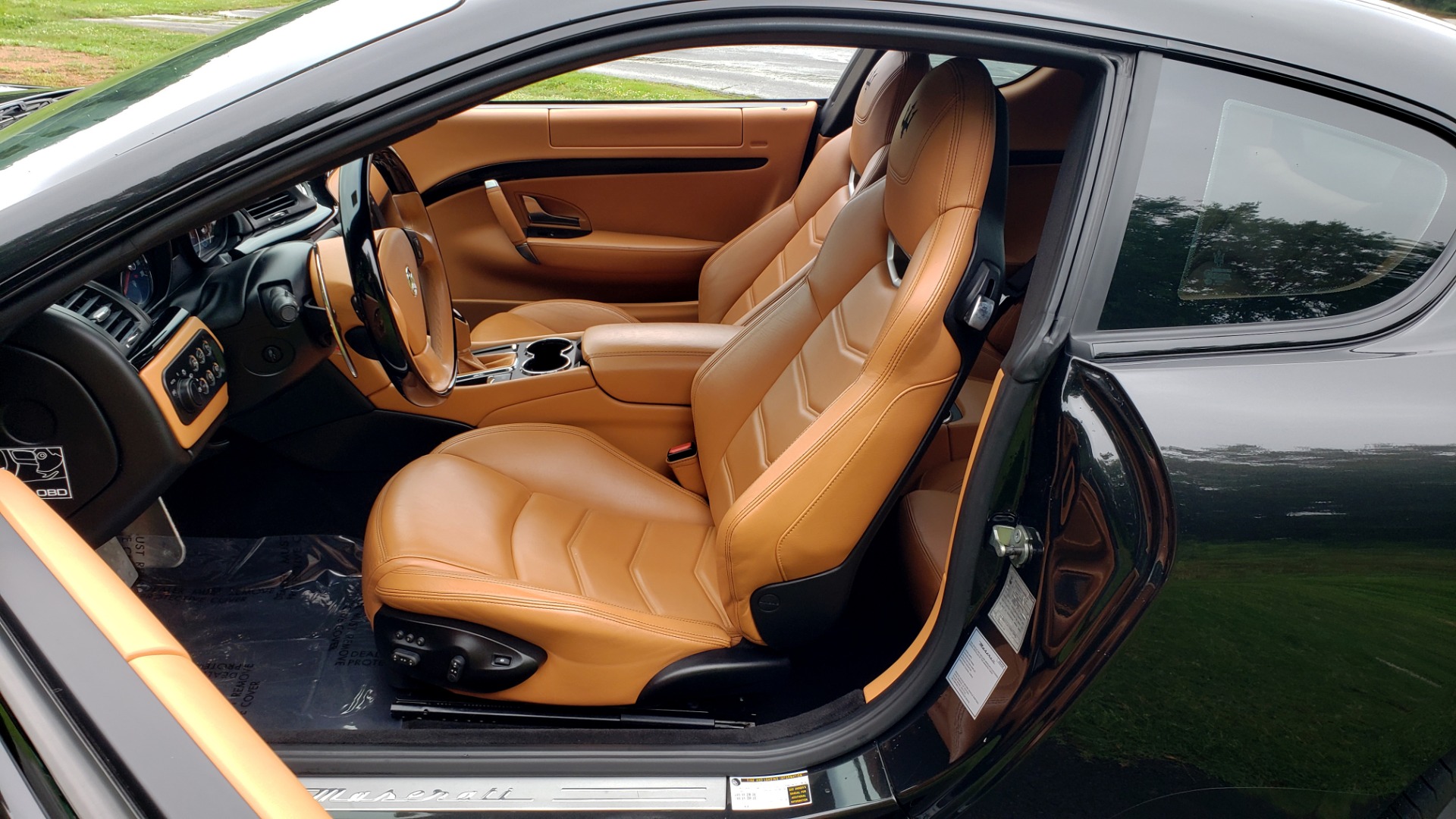 Used 2013 Maserati GRANTURISMO SPORT 4.7L V8 / BOSE / PARK ASSIST / 20IN WHEELS for sale Sold at Formula Imports in Charlotte NC 28227 41