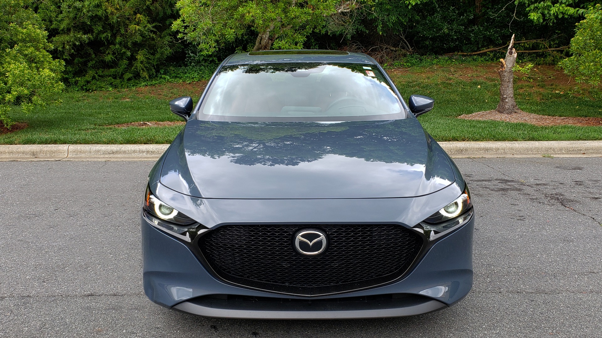 Used 2019 Mazda MAZDA3 HATCHBACK PREMIUM PKG / AUTO / 18IN BLACK ALLOY WHEELS / BOSE / LEATHER for sale Sold at Formula Imports in Charlotte NC 28227 17