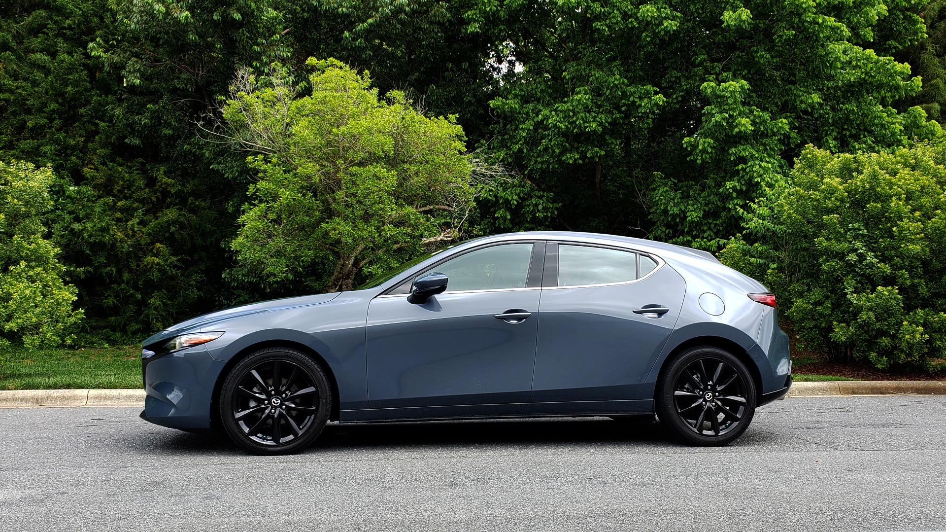 Used 2019 Mazda MAZDA3 HATCHBACK PREMIUM PKG / AUTO / 18IN BLACK ALLOY WHEELS / BOSE / LEATHER for sale Sold at Formula Imports in Charlotte NC 28227 2