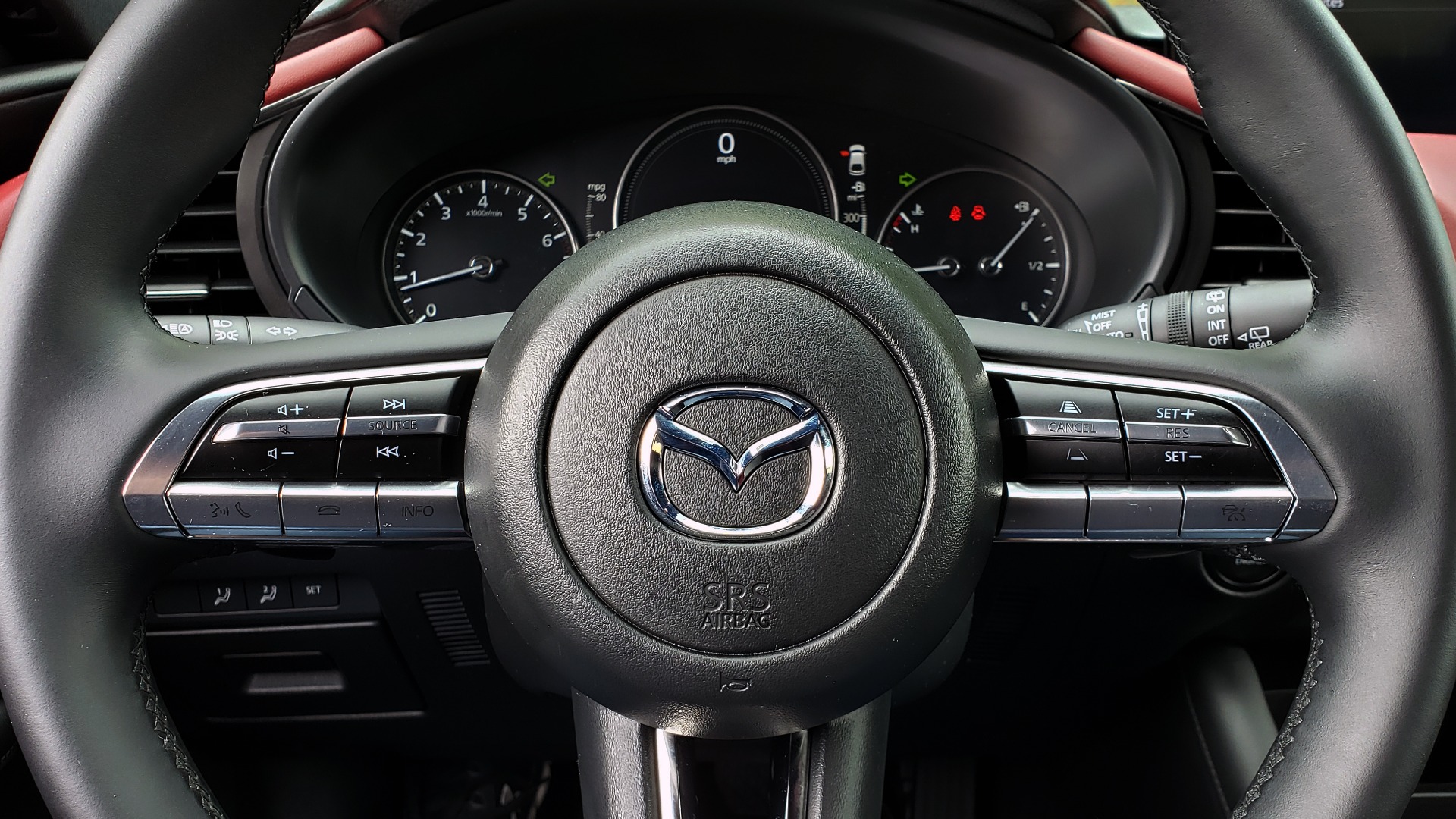 Used 2019 Mazda MAZDA3 HATCHBACK PREMIUM PKG / AUTO / 18IN BLACK ALLOY WHEELS / BOSE / LEATHER for sale Sold at Formula Imports in Charlotte NC 28227 35