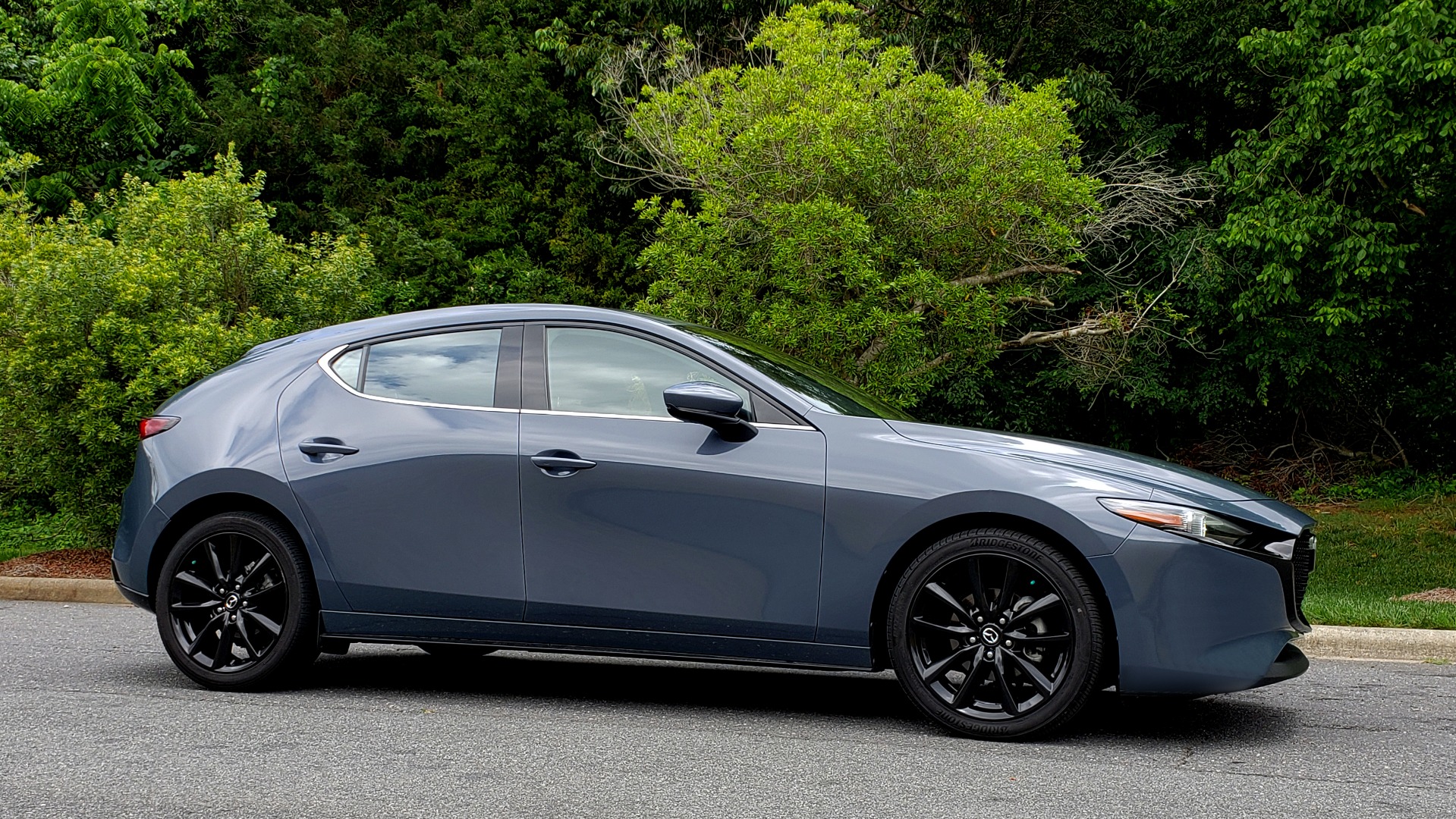 Used 2019 Mazda MAZDA3 HATCHBACK PREMIUM PKG / AUTO / 18IN BLACK ALLOY WHEELS / BOSE / LEATHER for sale Sold at Formula Imports in Charlotte NC 28227 5
