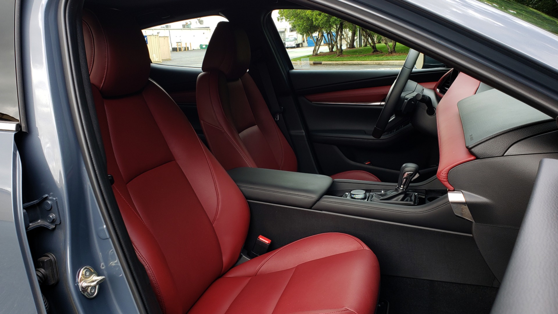 Used 2019 Mazda MAZDA3 HATCHBACK PREMIUM PKG / AUTO / 18IN BLACK ALLOY WHEELS / BOSE / LEATHER for sale Sold at Formula Imports in Charlotte NC 28227 60