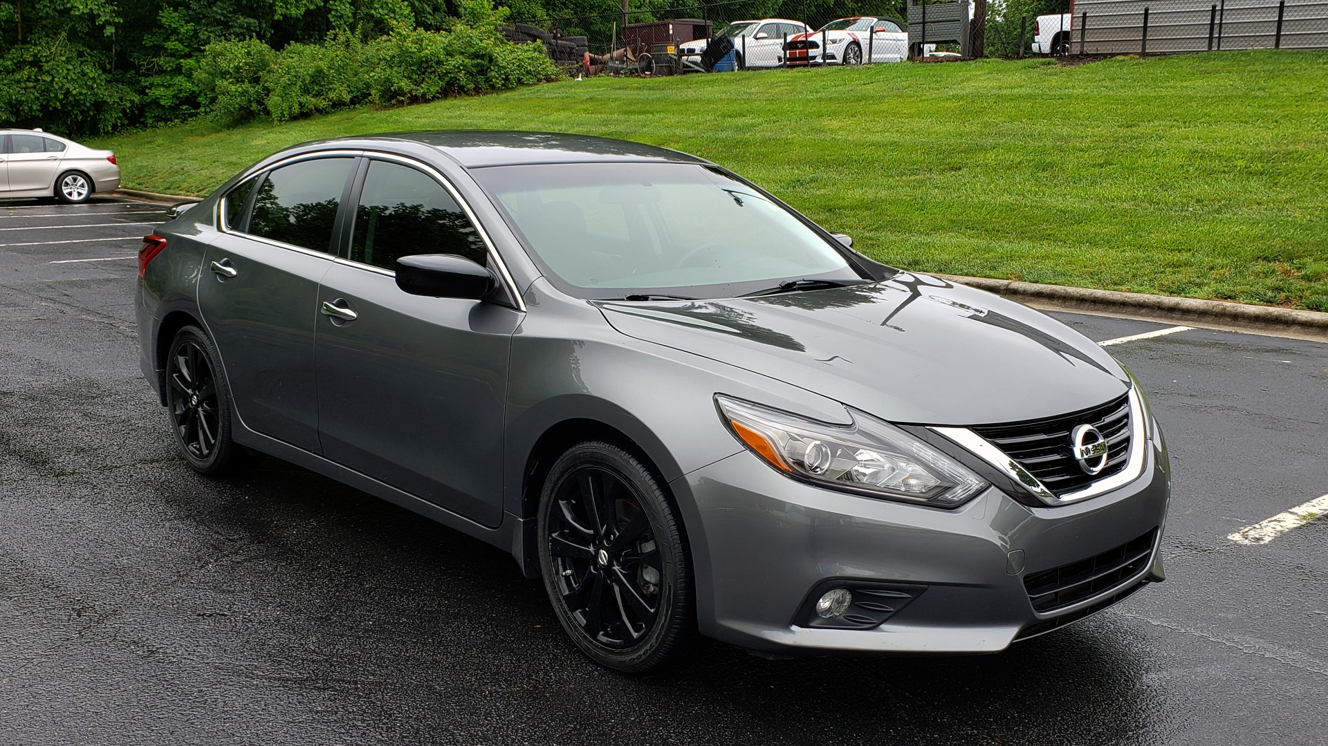 Used 2017 Nissan ALTIMA 2.5 SR SEDAN / MIDNIGHT EDITION PKG / REARVIEW / REMOTE START for sale Sold at Formula Imports in Charlotte NC 28227 4