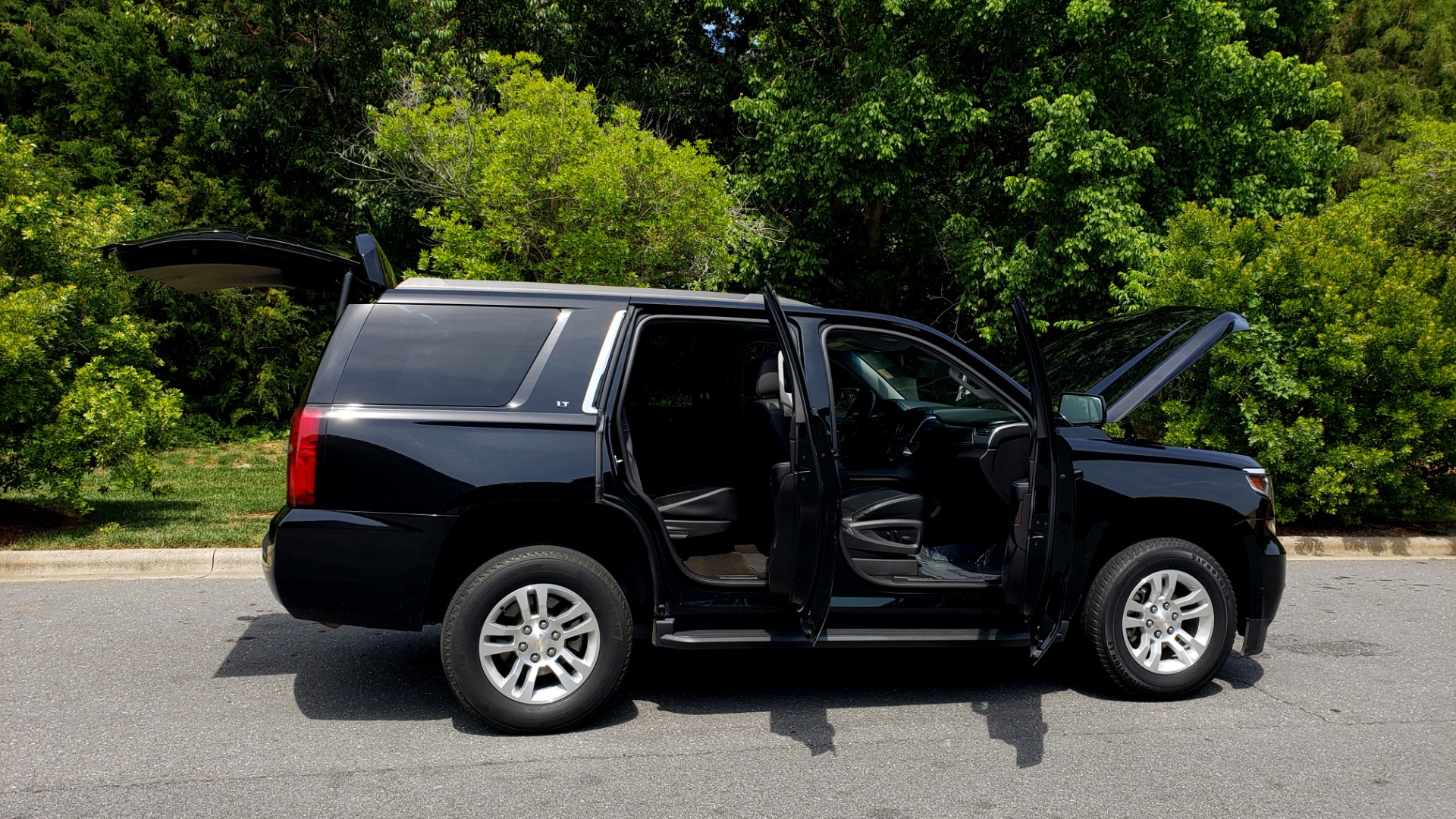 Used 2017 Chevrolet TAHOE LT 2WD / NAV / BOSE / HEATED SEATS / 3-ROW / REARVIEW for sale Sold at Formula Imports in Charlotte NC 28227 10