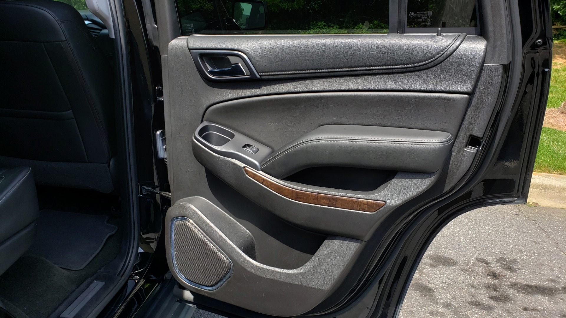 Used 2017 Chevrolet TAHOE LT 2WD / NAV / BOSE / HEATED SEATS / 3-ROW / REARVIEW for sale Sold at Formula Imports in Charlotte NC 28227 78