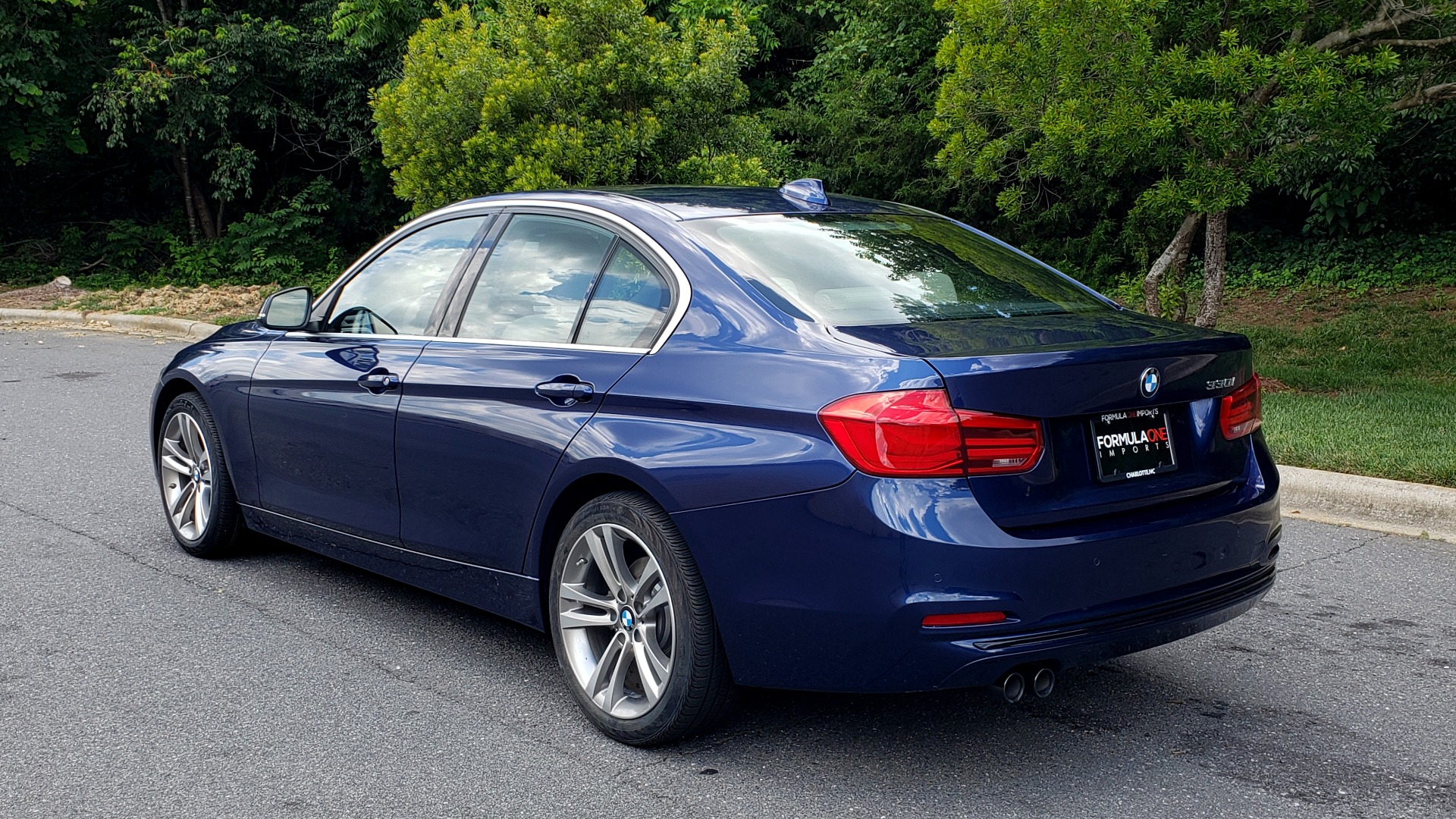 Used 2017 BMW 3 SERIES 330I PREMIUM / NAV / SUNROOF / DRVR ASST / HTD STS / REARVIEW for sale Sold at Formula Imports in Charlotte NC 28227 3