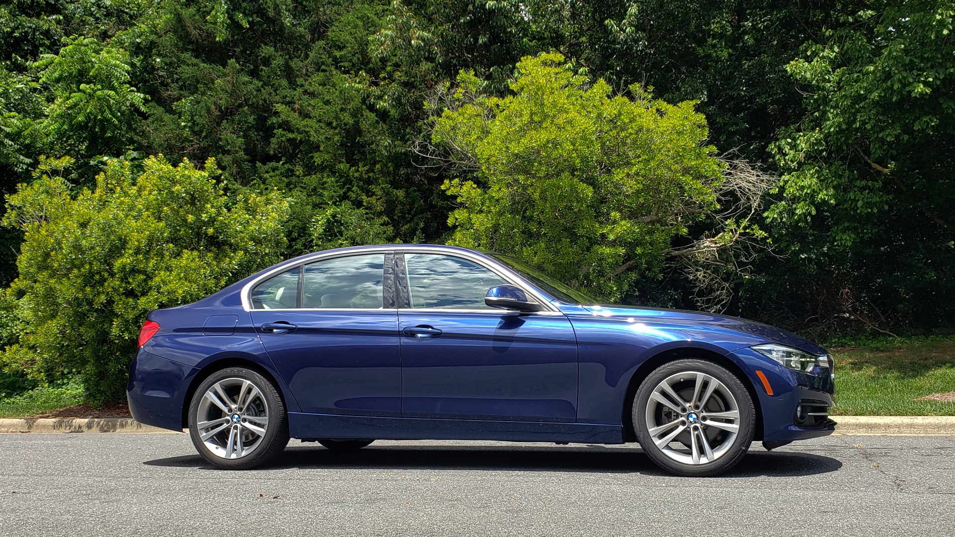 Used 2017 BMW 3 SERIES 330I PREMIUM / NAV / SUNROOF / DRVR ASST / HTD STS / REARVIEW for sale Sold at Formula Imports in Charlotte NC 28227 5