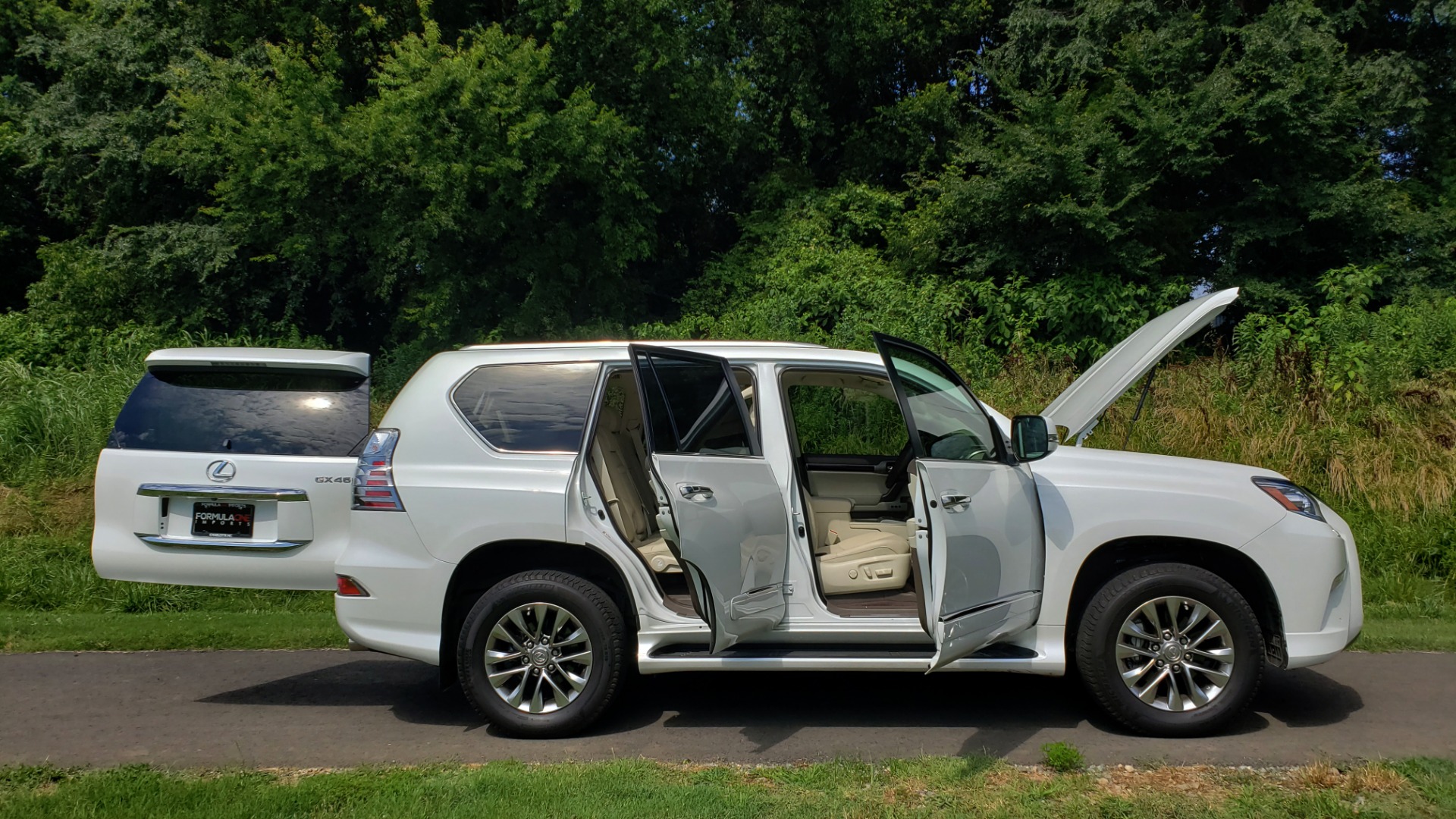 Used 2019 Lexus GX 460 LUXURY 4WD / DRVR SPRT PKG / MARK LEV SND / DYN CRUISE for sale Sold at Formula Imports in Charlotte NC 28227 17