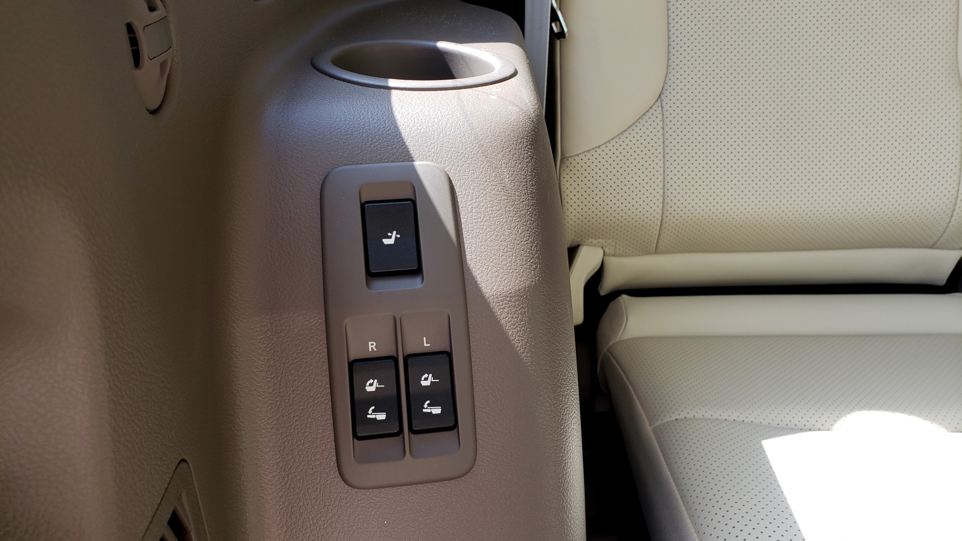 Used 2019 Lexus GX 460 LUXURY 4WD / DRVR SPRT PKG / MARK LEV SND / DYN CRUISE for sale Sold at Formula Imports in Charlotte NC 28227 30