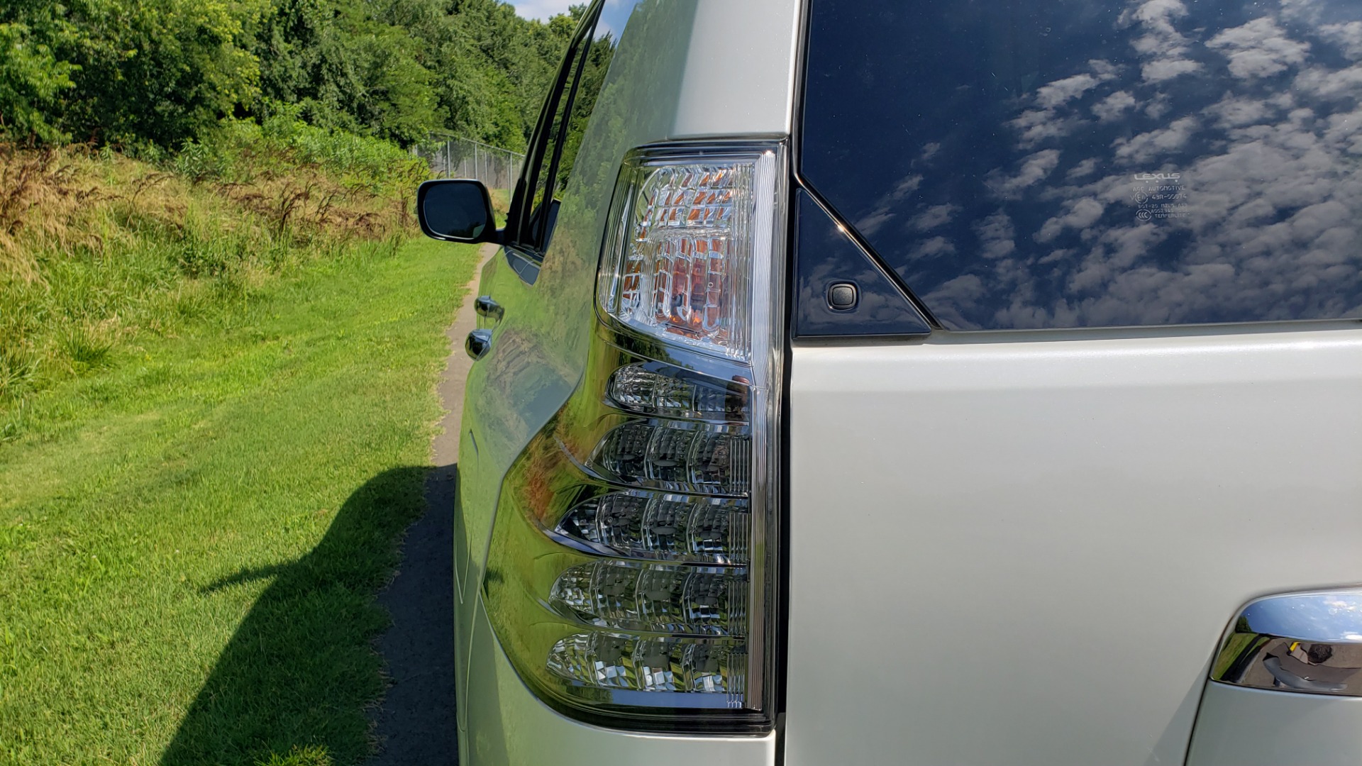 Used 2019 Lexus GX 460 LUXURY 4WD / DRVR SPRT PKG / MARK LEV SND / DYN CRUISE for sale Sold at Formula Imports in Charlotte NC 28227 32