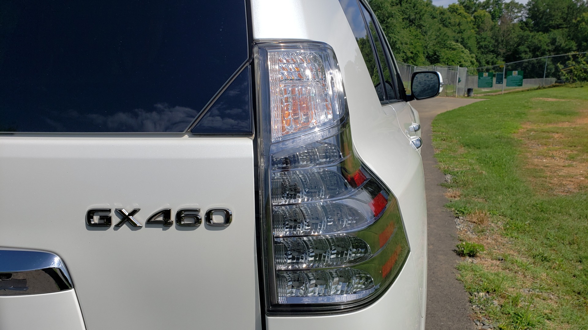 Used 2019 Lexus GX 460 LUXURY 4WD / DRVR SPRT PKG / MARK LEV SND / DYN CRUISE for sale Sold at Formula Imports in Charlotte NC 28227 33