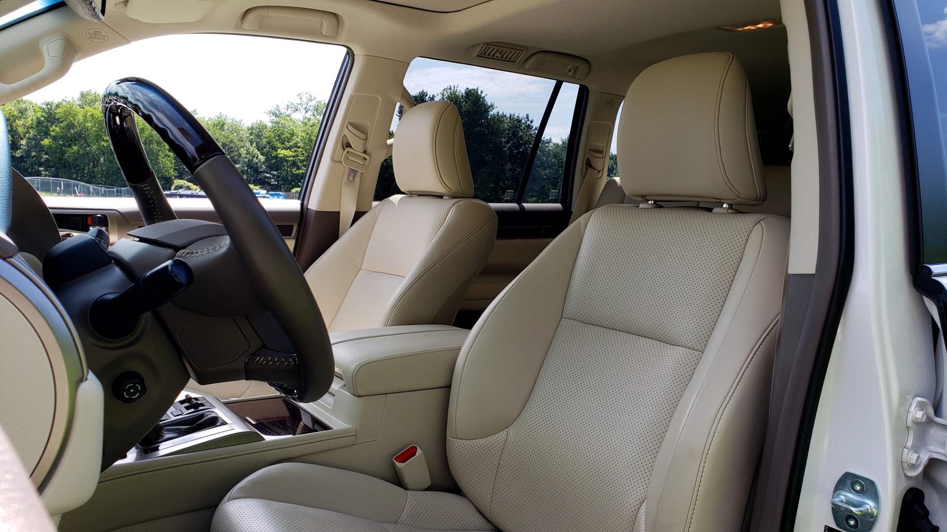 Used 2019 Lexus GX 460 LUXURY 4WD / DRVR SPRT PKG / MARK LEV SND / DYN CRUISE for sale Sold at Formula Imports in Charlotte NC 28227 40