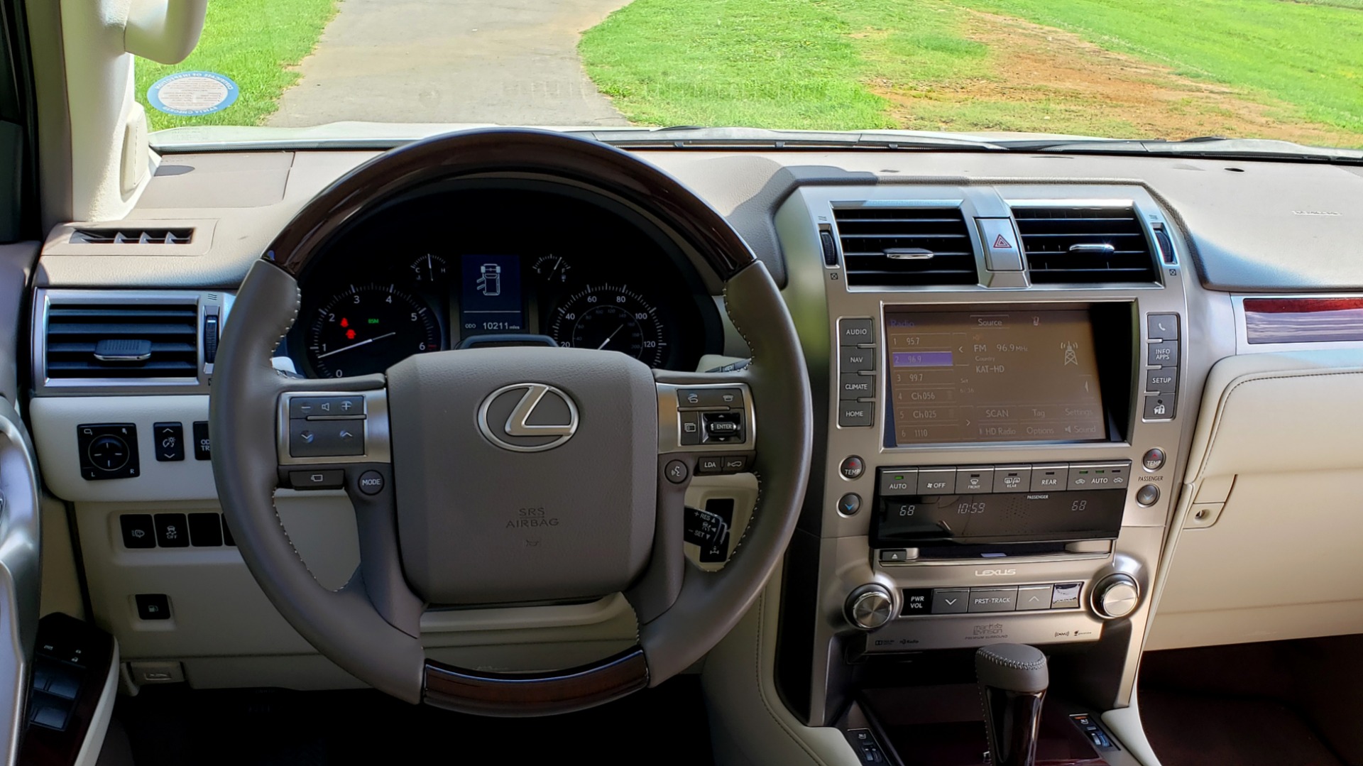 Used 2019 Lexus GX 460 LUXURY 4WD / DRVR SPRT PKG / MARK LEV SND / DYN CRUISE for sale Sold at Formula Imports in Charlotte NC 28227 41
