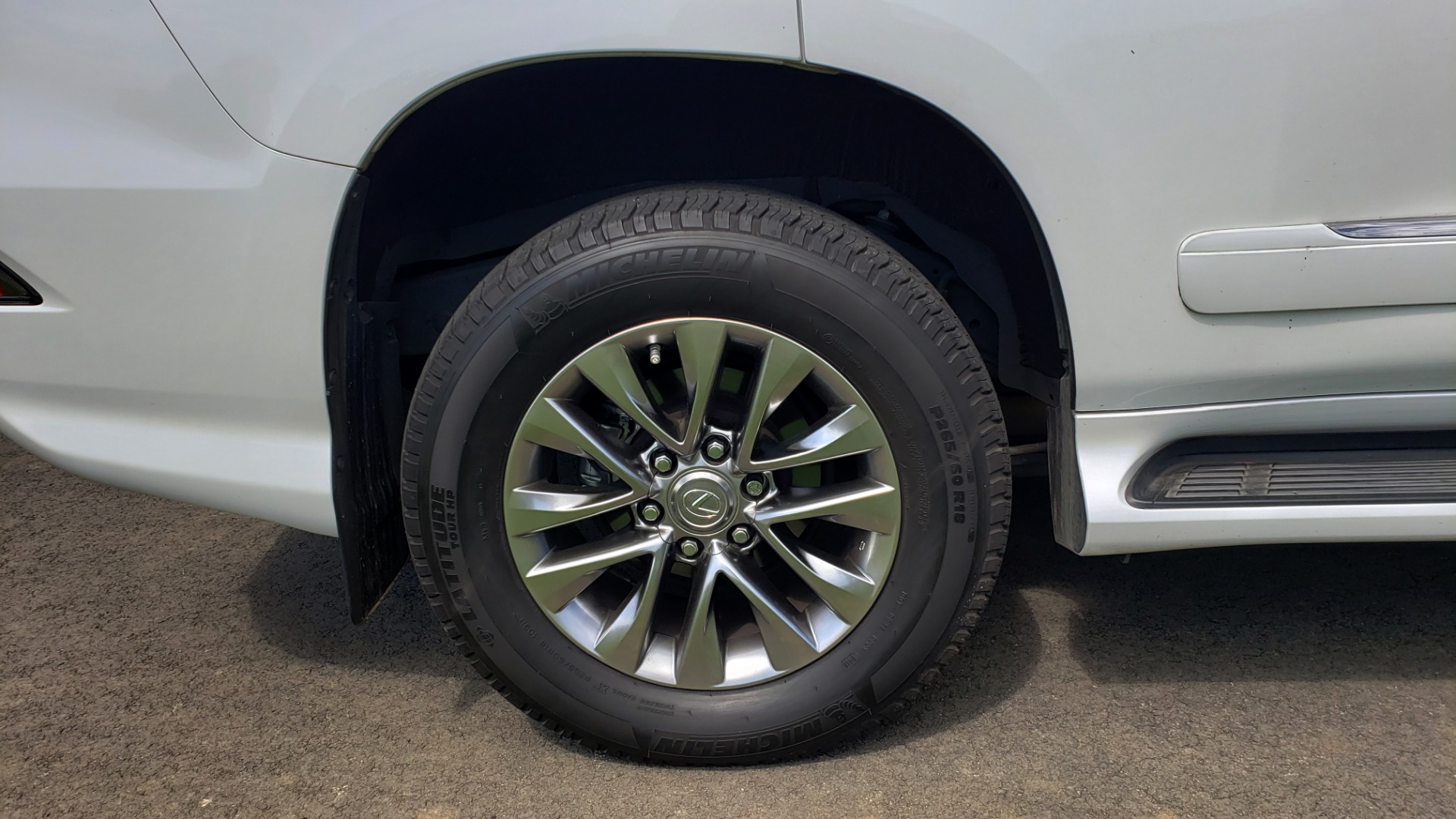 Used 2019 Lexus GX 460 LUXURY 4WD / DRVR SPRT PKG / MARK LEV SND / DYN CRUISE for sale Sold at Formula Imports in Charlotte NC 28227 88