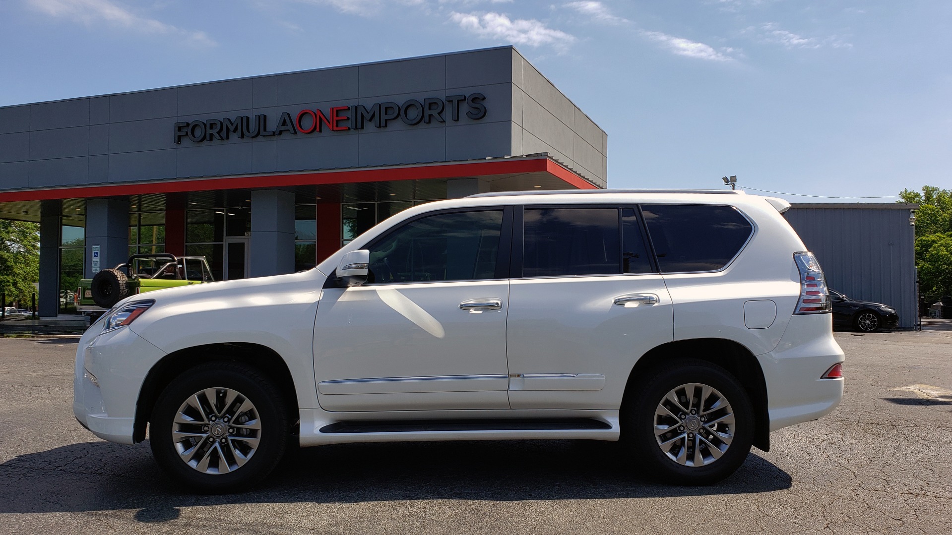 Used 2019 Lexus GX 460 LUXURY 4WD / DRVR SPRT PKG / MARK LEV SND / DYN CRUISE for sale Sold at Formula Imports in Charlotte NC 28227 98