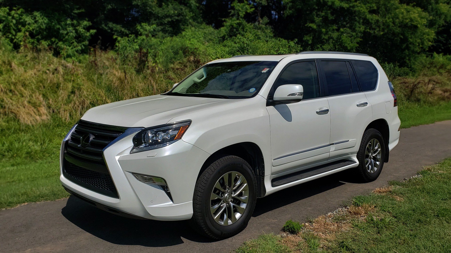 Used 2019 Lexus GX 460 LUXURY 4WD / DRVR SPRT PKG / MARK LEV SND / DYN CRUISE for sale Sold at Formula Imports in Charlotte NC 28227 1
