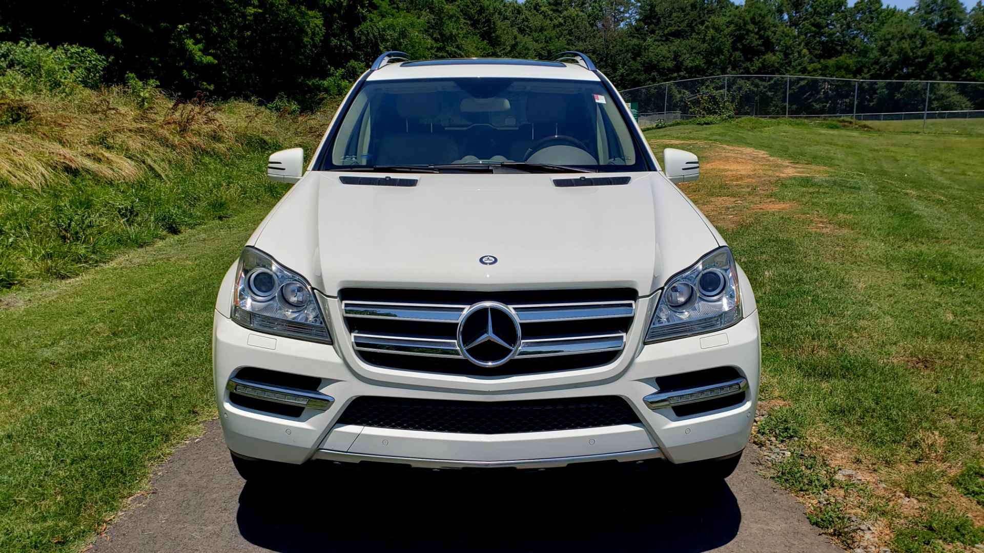 Used 2012 Mercedes-Benz GL-CLASS GL 350 BLUETEC / NAV / DUAL-ROOF / HTD STS / 3-ROW / REARVIEW for sale Sold at Formula Imports in Charlotte NC 28227 10