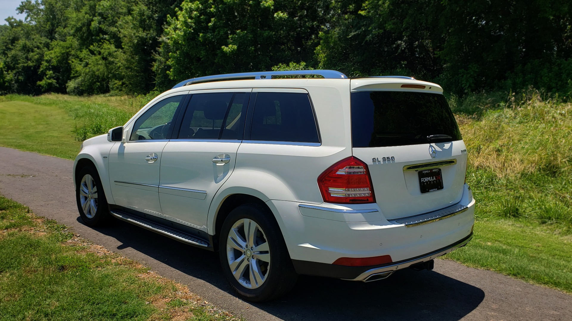 Used 2012 Mercedes-Benz GL-CLASS GL 350 BLUETEC / NAV / DUAL-ROOF / HTD STS / 3-ROW / REARVIEW for sale Sold at Formula Imports in Charlotte NC 28227 3