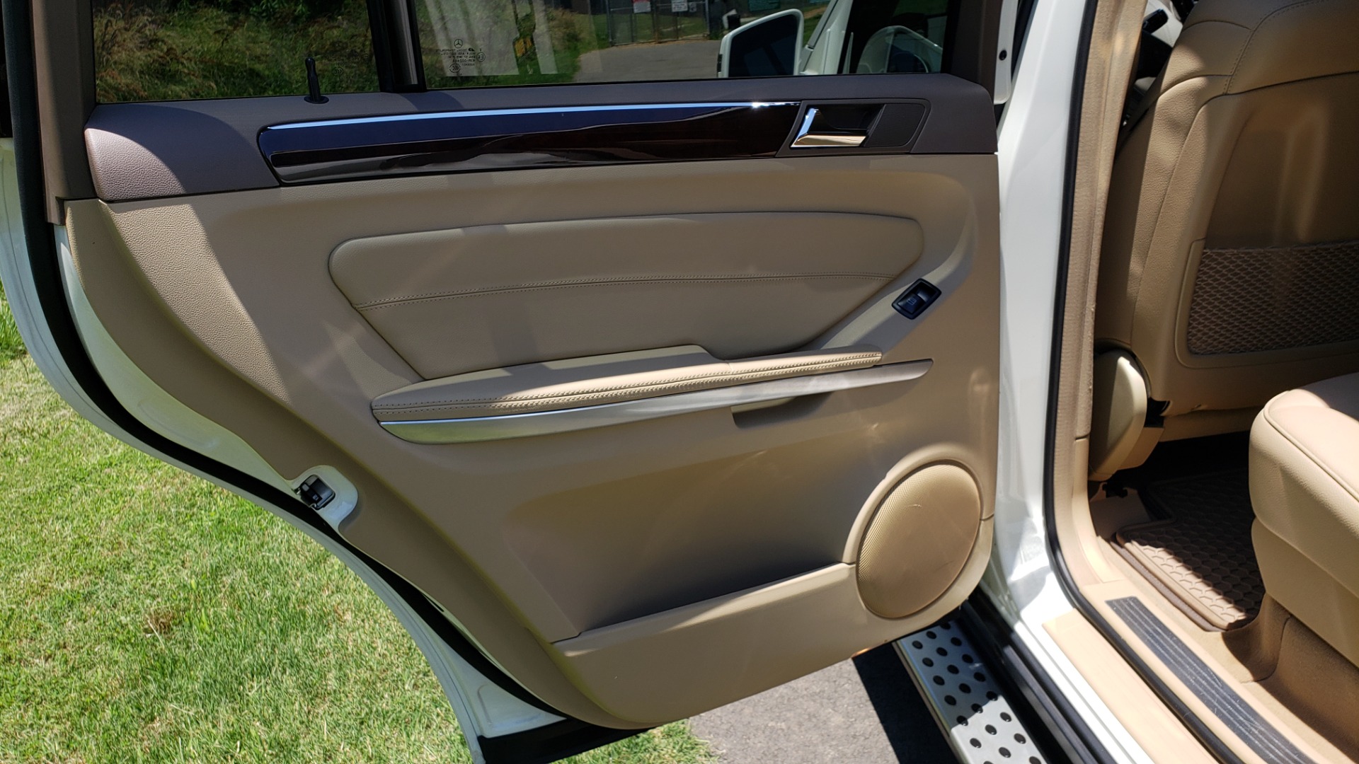 Used 2012 Mercedes-Benz GL-CLASS GL 350 BLUETEC / NAV / DUAL-ROOF / HTD STS / 3-ROW / REARVIEW for sale Sold at Formula Imports in Charlotte NC 28227 64