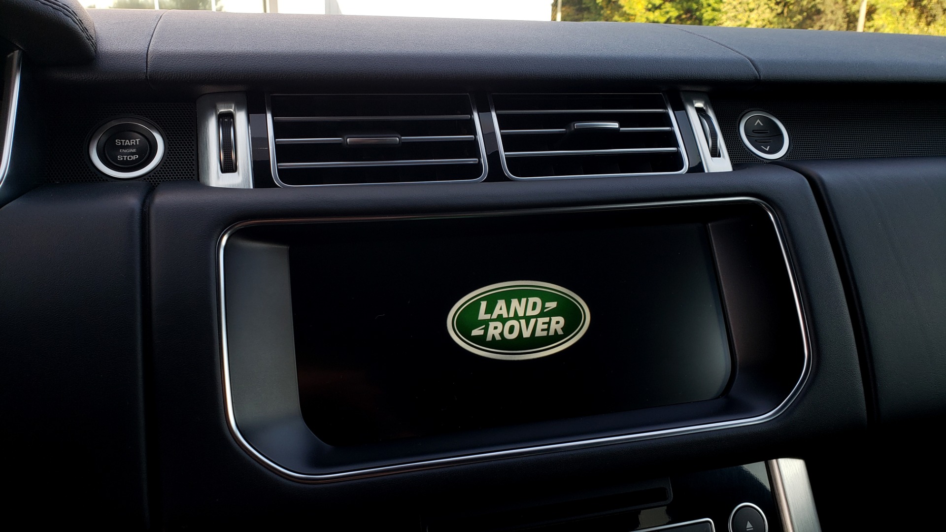 Used 2017 Land Rover RANGE ROVER SC V8 / NAV / PANO-ROOF / DRIVE PRO / MERIDIAN / REARVIEW for sale Sold at Formula Imports in Charlotte NC 28227 53