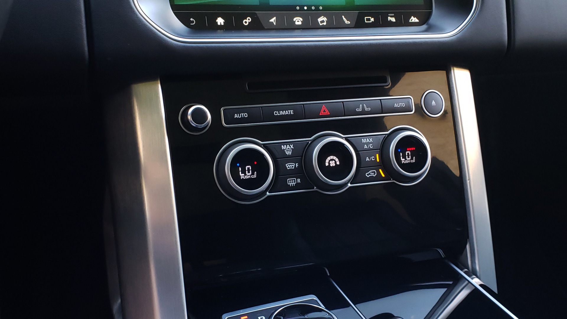 Used 2017 Land Rover RANGE ROVER SC V8 / NAV / PANO-ROOF / DRIVE PRO / MERIDIAN / REARVIEW for sale Sold at Formula Imports in Charlotte NC 28227 54