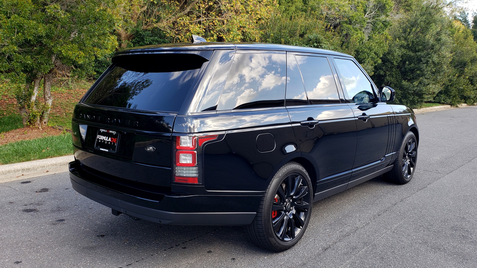Used 2017 Land Rover RANGE ROVER SC V8 / NAV / PANO-ROOF / DRIVE PRO / MERIDIAN / REARVIEW for sale Sold at Formula Imports in Charlotte NC 28227 6