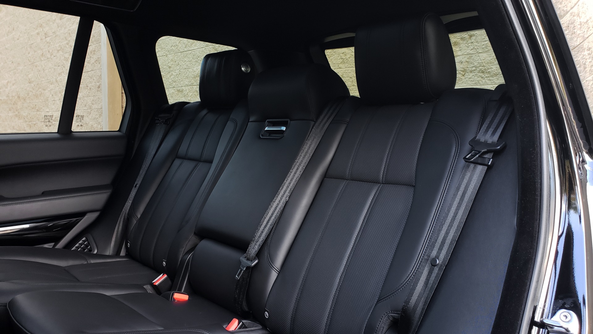 Used 2017 Land Rover RANGE ROVER SC V8 / NAV / PANO-ROOF / DRIVE PRO / MERIDIAN / REARVIEW for sale Sold at Formula Imports in Charlotte NC 28227 68