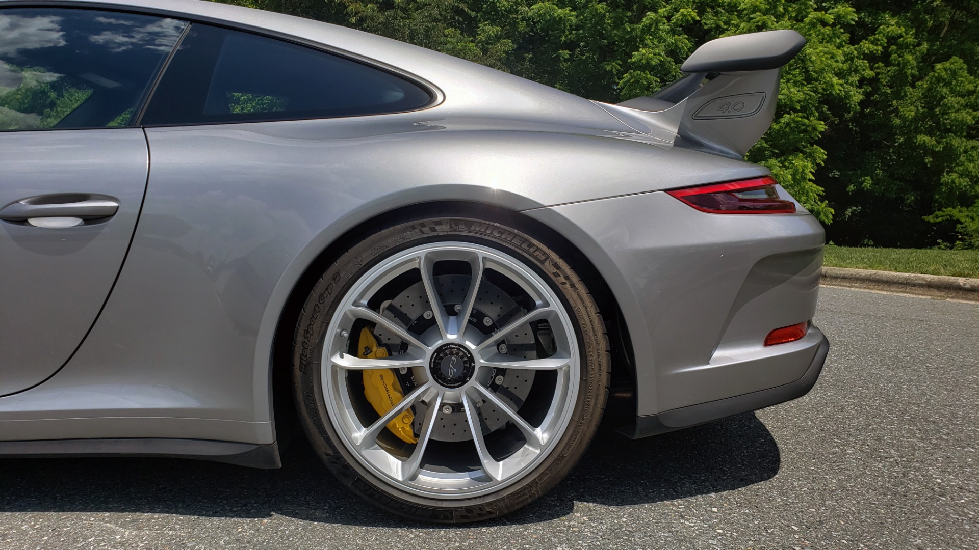Used 2018 Porsche 911 GT3 4.0L 500HP / 6-SPD MNL / NAV / REARVIEW / PCCB for sale Sold at Formula Imports in Charlotte NC 28227 70