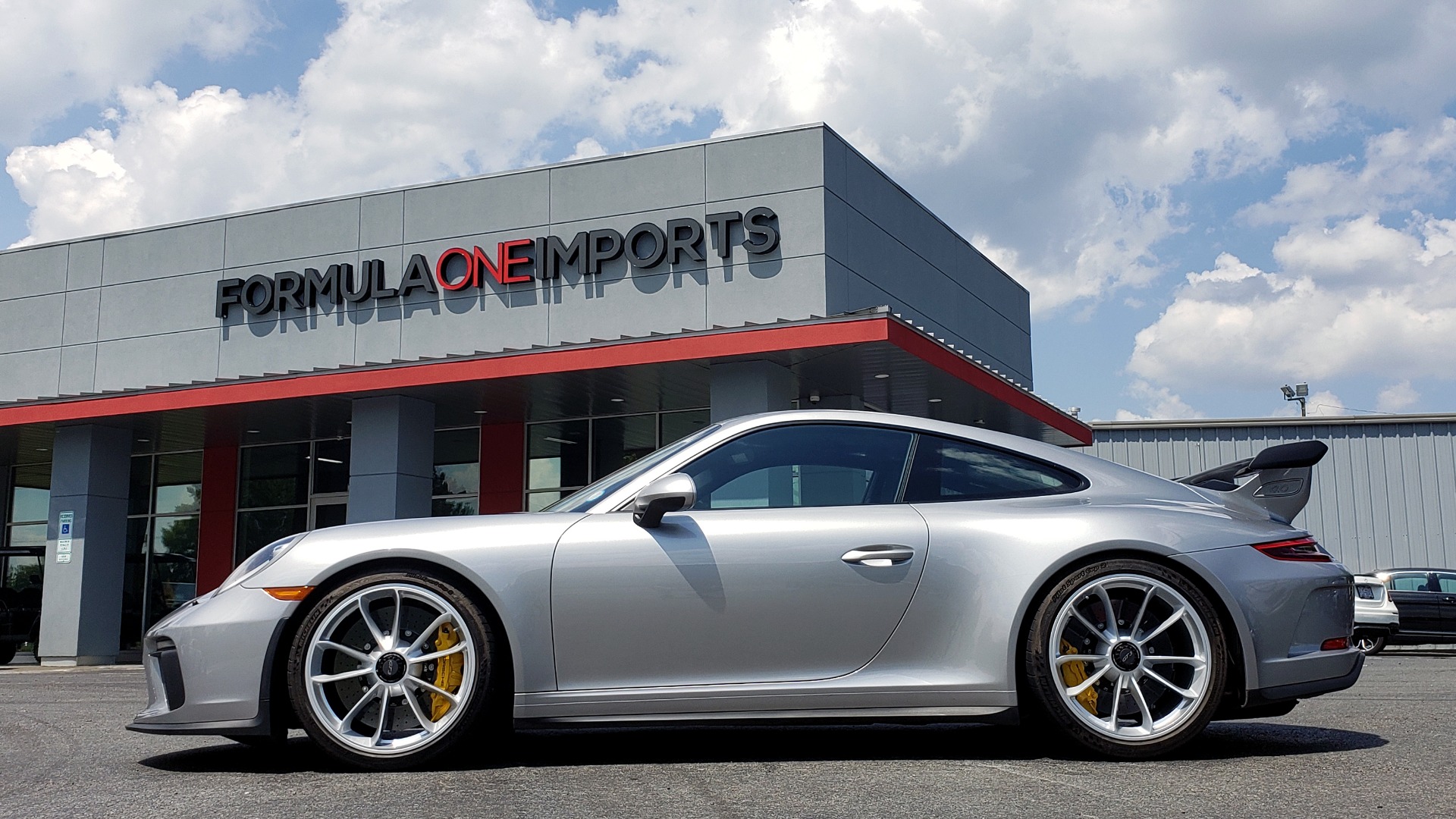 Used 2018 Porsche 911 GT3 4.0L 500HP / 6-SPD MNL / NAV / REARVIEW / PCCB for sale Sold at Formula Imports in Charlotte NC 28227 80