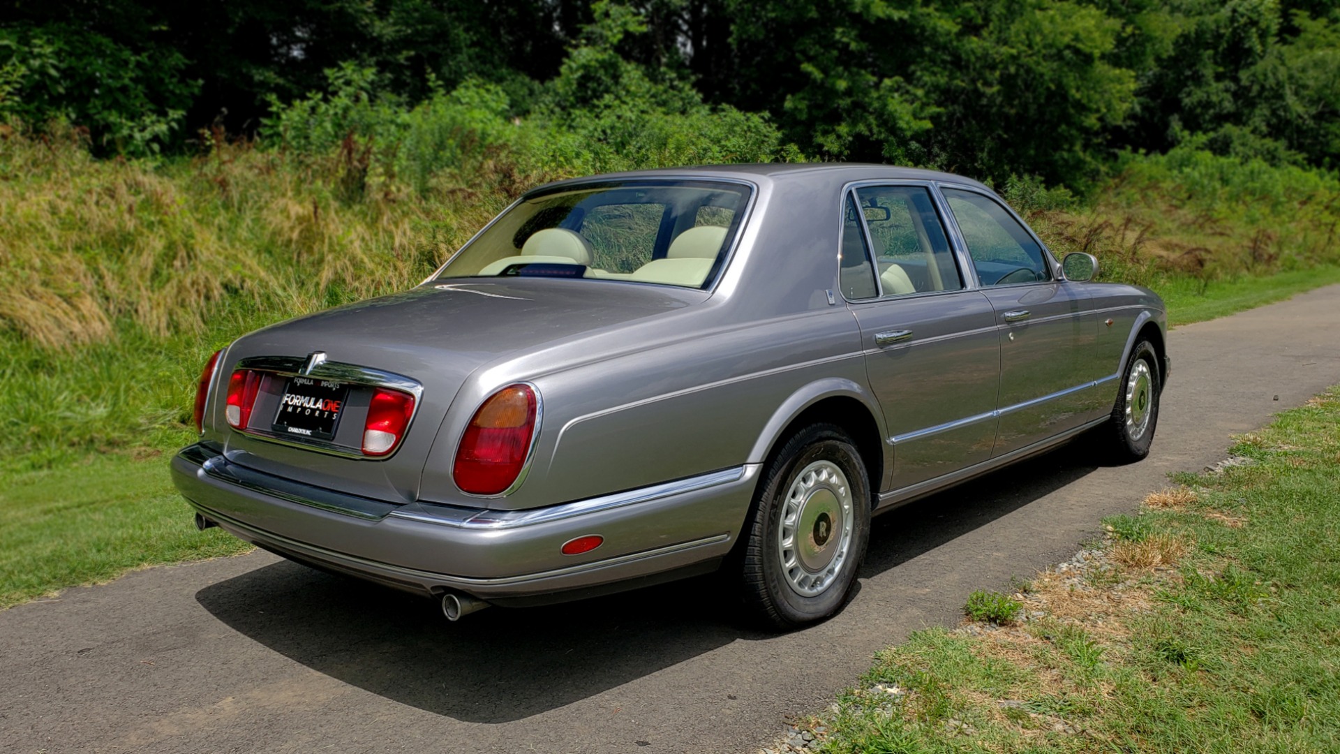 Used 1999 Rolls-Royce SILVER SERAPH 5.4L V12 / AUTO TRANS / LOW MILES / VERY CLEAN! for sale Sold at Formula Imports in Charlotte NC 28227 17