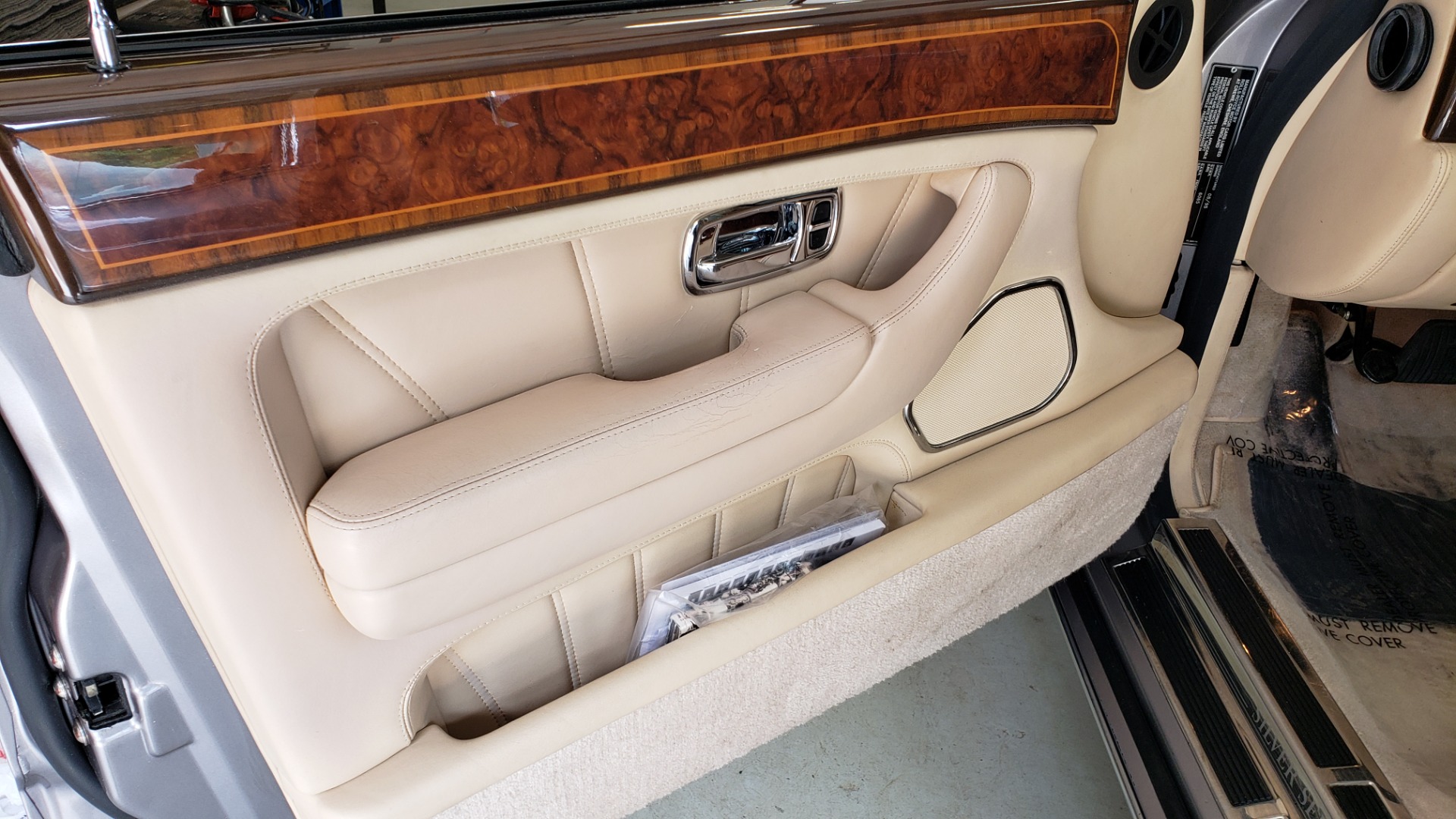 Used 1999 Rolls-Royce SILVER SERAPH 5.4L V12 / AUTO TRANS / LOW MILES / VERY CLEAN! for sale Sold at Formula Imports in Charlotte NC 28227 23