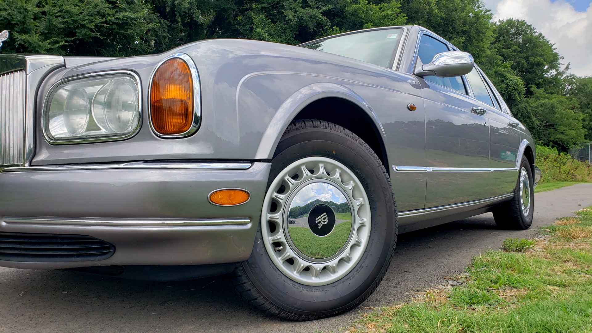 Used 1999 Rolls-Royce SILVER SERAPH 5.4L V12 / AUTO TRANS / LOW MILES / VERY CLEAN! for sale Sold at Formula Imports in Charlotte NC 28227 3