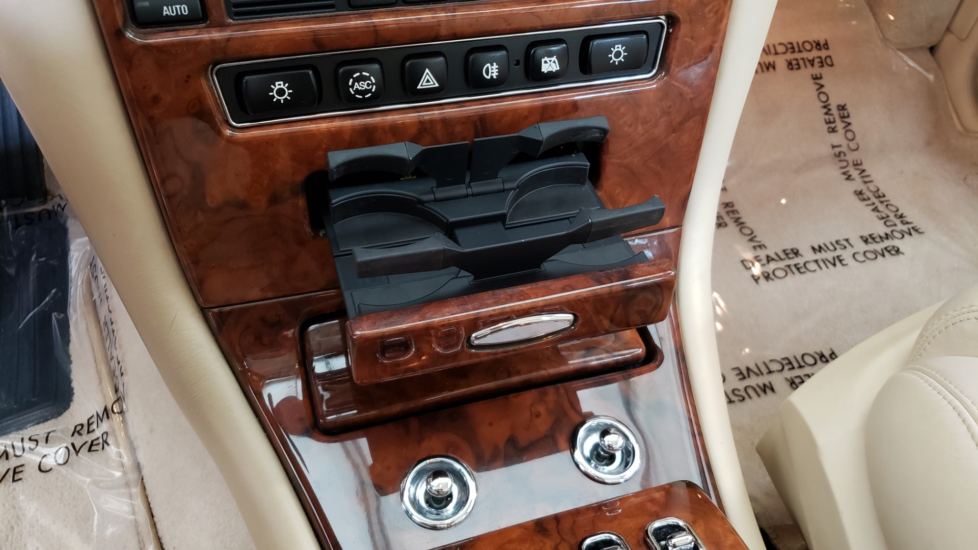 Used 1999 Rolls-Royce SILVER SERAPH 5.4L V12 / AUTO TRANS / LOW MILES / VERY CLEAN! for sale Sold at Formula Imports in Charlotte NC 28227 30