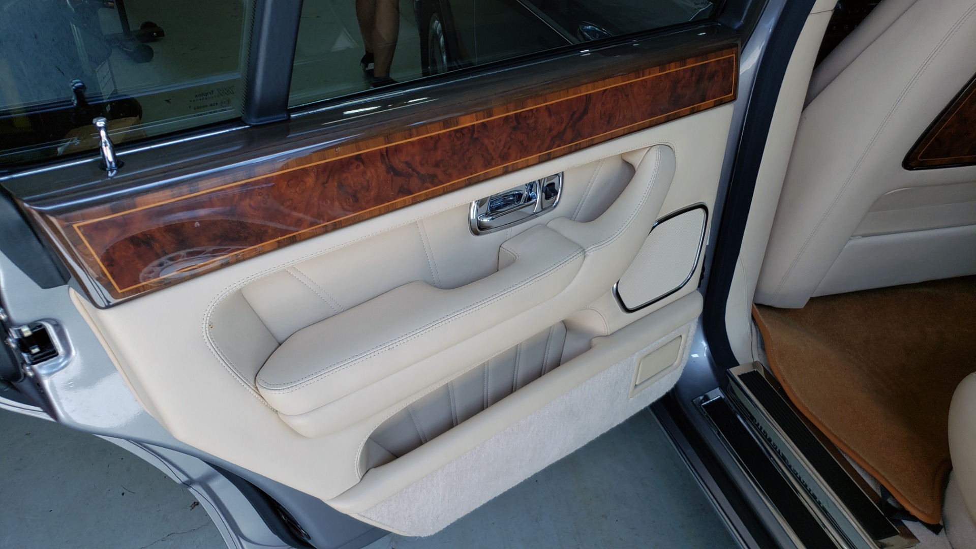 Used 1999 Rolls-Royce SILVER SERAPH 5.4L V12 / AUTO TRANS / LOW MILES / VERY CLEAN! for sale Sold at Formula Imports in Charlotte NC 28227 39