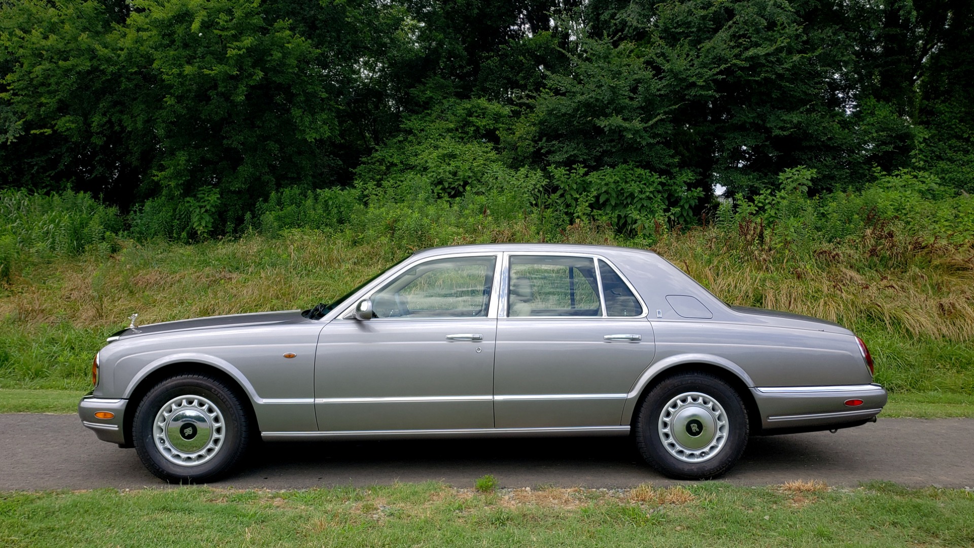 Used 1999 Rolls-Royce SILVER SERAPH 5.4L V12 / AUTO TRANS / LOW MILES / VERY CLEAN! for sale Sold at Formula Imports in Charlotte NC 28227 4