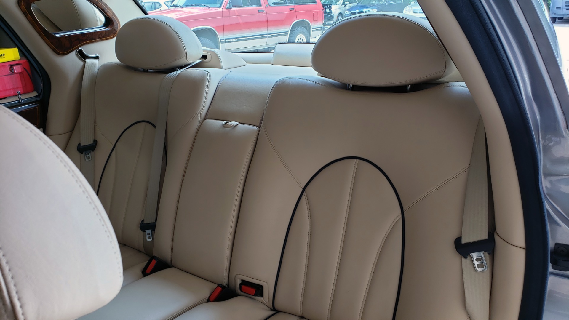 Used 1999 Rolls-Royce SILVER SERAPH 5.4L V12 / AUTO TRANS / LOW MILES / VERY CLEAN! for sale Sold at Formula Imports in Charlotte NC 28227 42