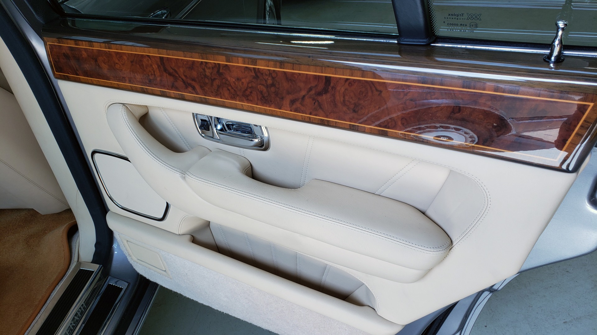 Used 1999 Rolls-Royce SILVER SERAPH 5.4L V12 / AUTO TRANS / LOW MILES / VERY CLEAN! for sale Sold at Formula Imports in Charlotte NC 28227 47