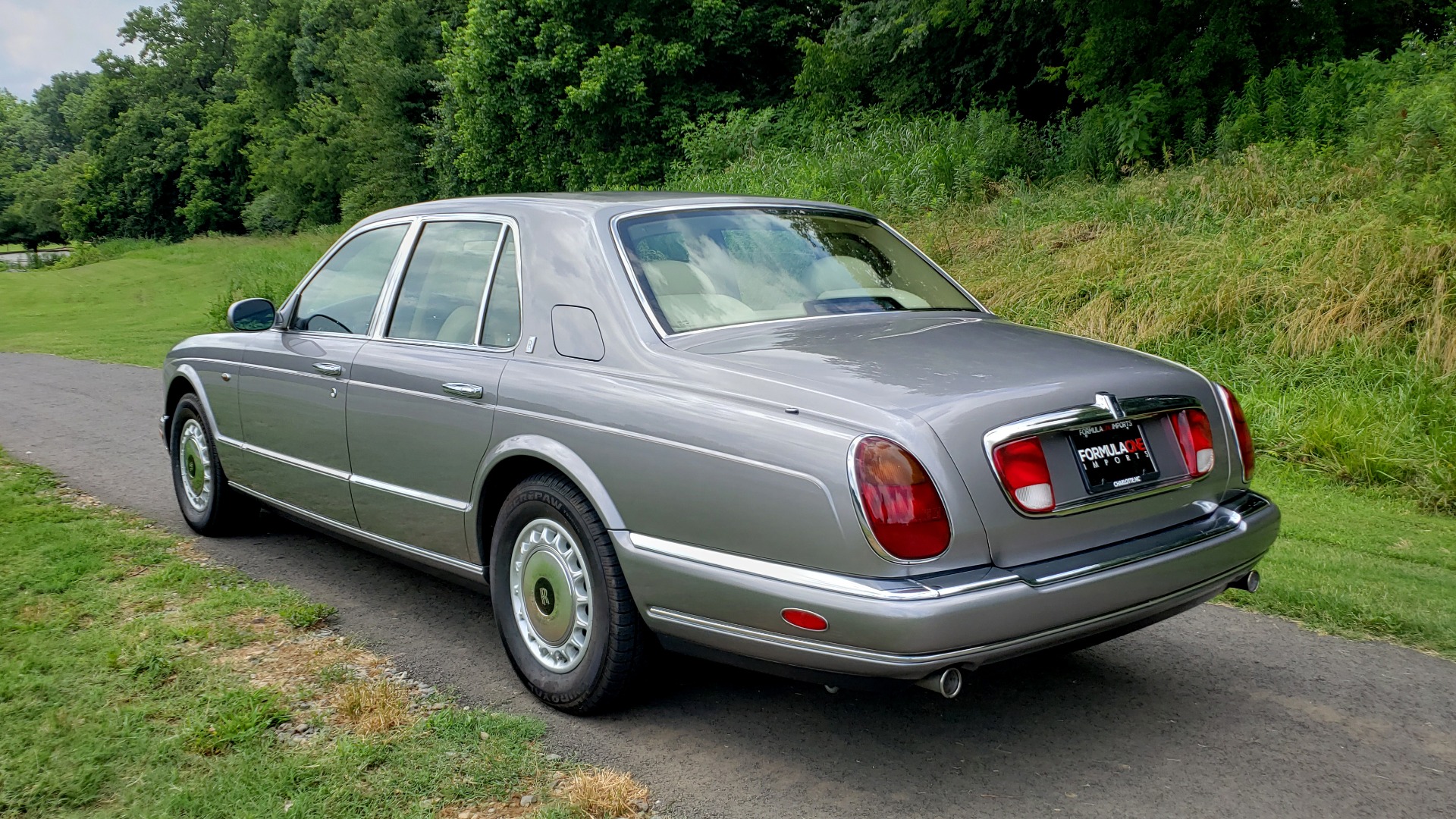 Used 1999 Rolls-Royce SILVER SERAPH 5.4L V12 / AUTO TRANS / LOW MILES / VERY CLEAN! for sale Sold at Formula Imports in Charlotte NC 28227 5