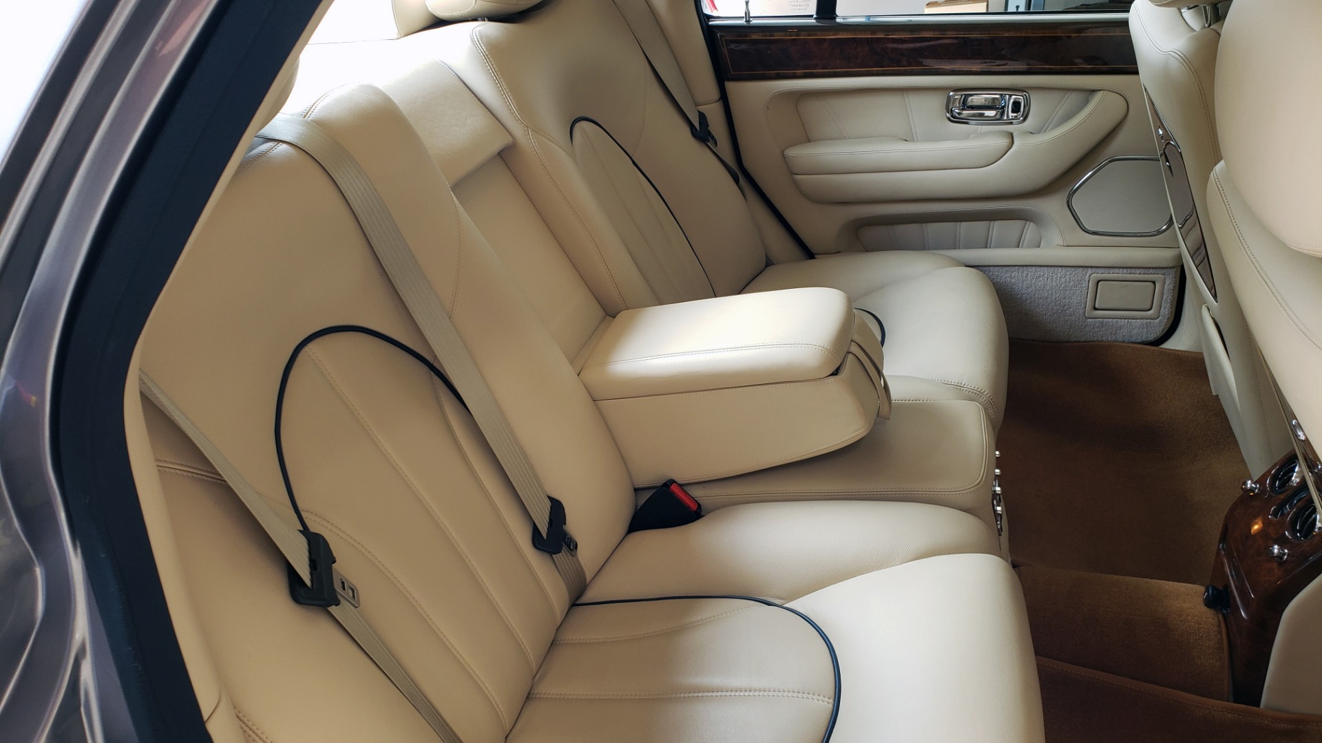 Used 1999 Rolls-Royce SILVER SERAPH 5.4L V12 / AUTO TRANS / LOW MILES / VERY CLEAN! for sale Sold at Formula Imports in Charlotte NC 28227 53