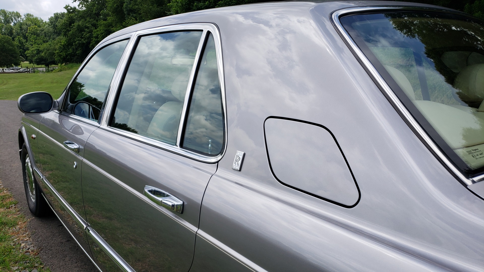 Used 1999 Rolls-Royce SILVER SERAPH 5.4L V12 / AUTO TRANS / LOW MILES / VERY CLEAN! for sale Sold at Formula Imports in Charlotte NC 28227 6