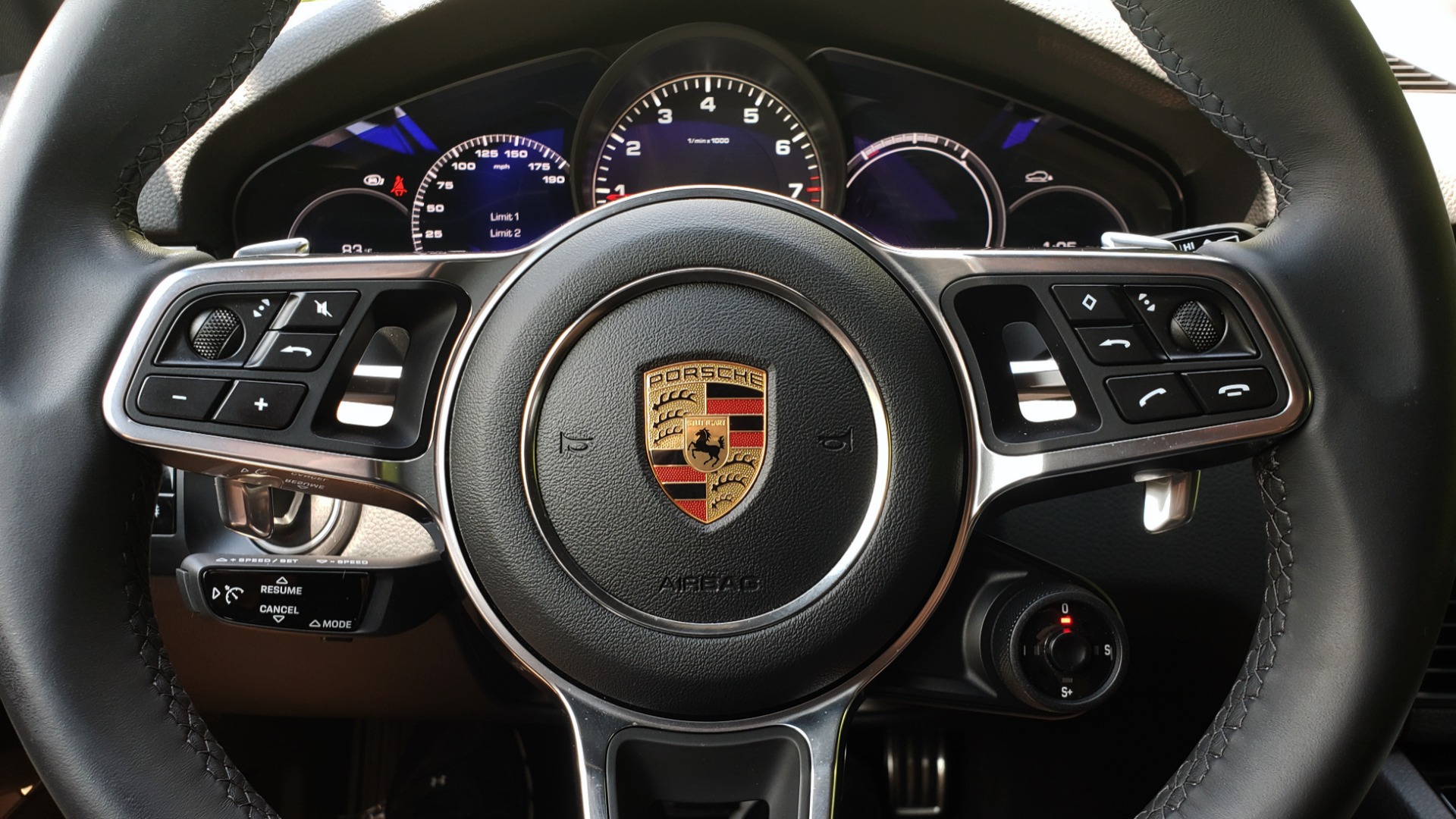 Used 2019 Porsche CAYENNE S AWD / NAV / SUNROOF / BOSE / REARVIEW / LOW MILES for sale Sold at Formula Imports in Charlotte NC 28227 47