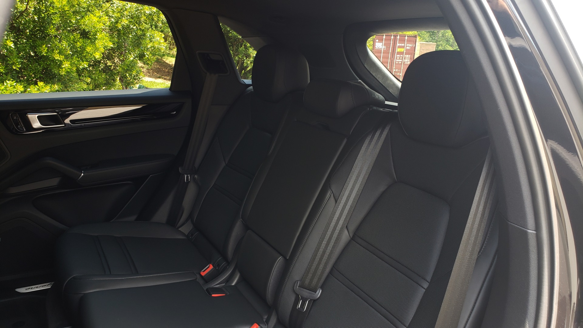 Used 2019 Porsche CAYENNE S AWD / NAV / SUNROOF / BOSE / REARVIEW / LOW MILES for sale Sold at Formula Imports in Charlotte NC 28227 73