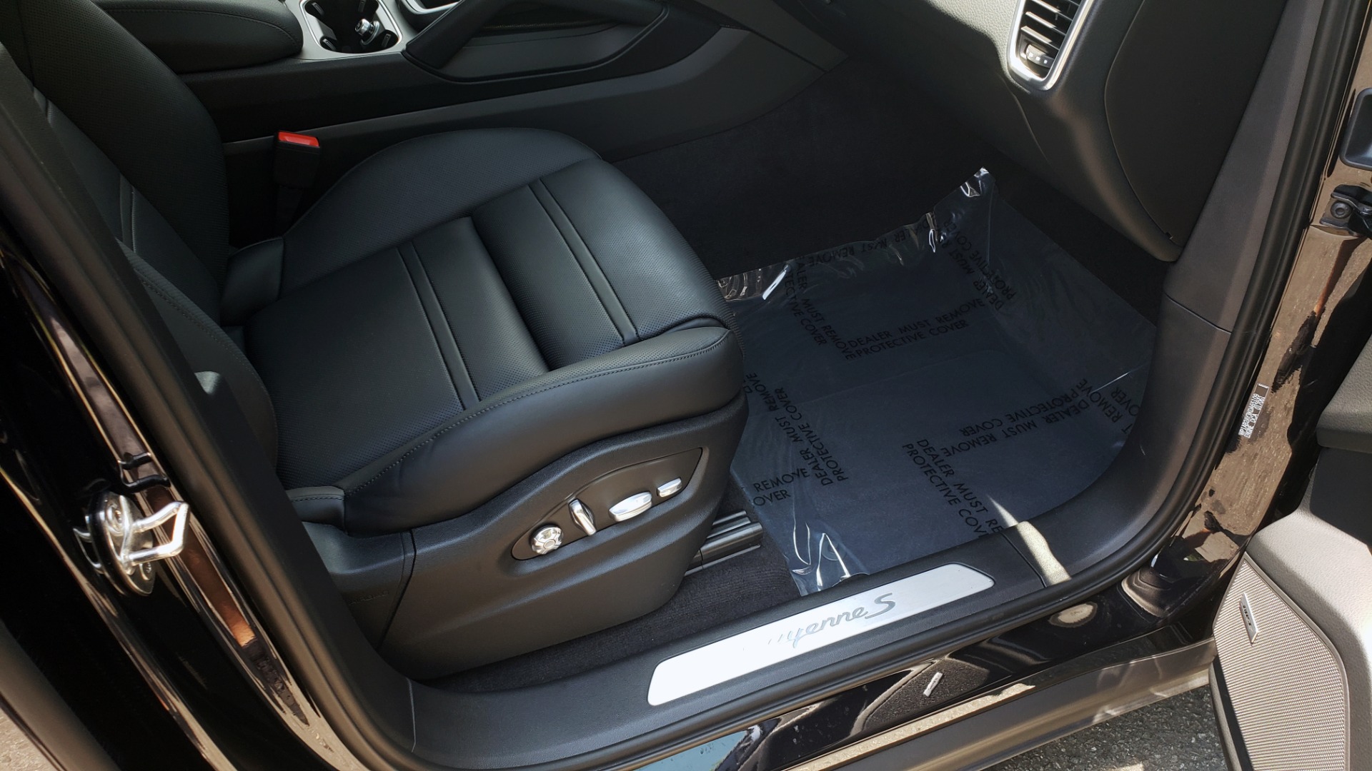Used 2019 Porsche CAYENNE S AWD / NAV / SUNROOF / BOSE / REARVIEW / LOW MILES for sale Sold at Formula Imports in Charlotte NC 28227 76