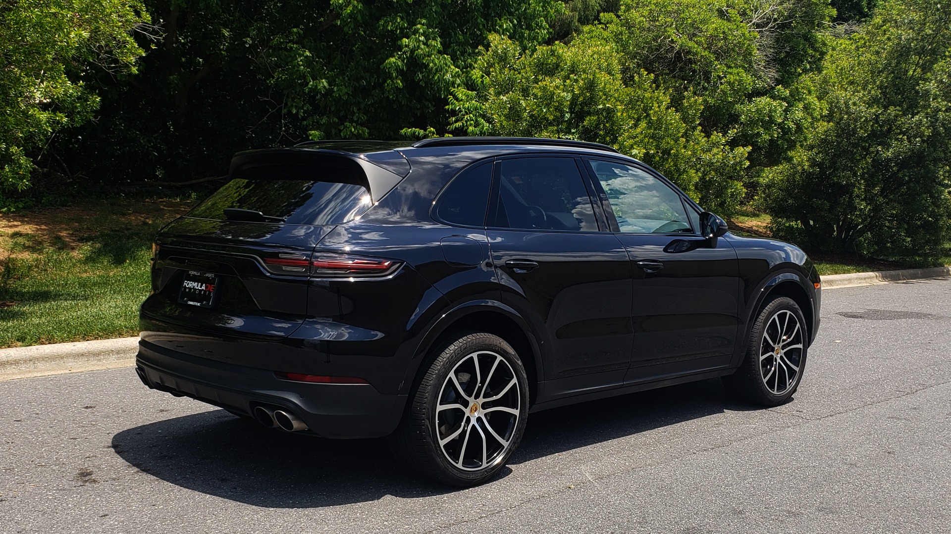 Used 2019 Porsche CAYENNE S AWD / NAV / SUNROOF / BOSE / REARVIEW / LOW MILES for sale Sold at Formula Imports in Charlotte NC 28227 9