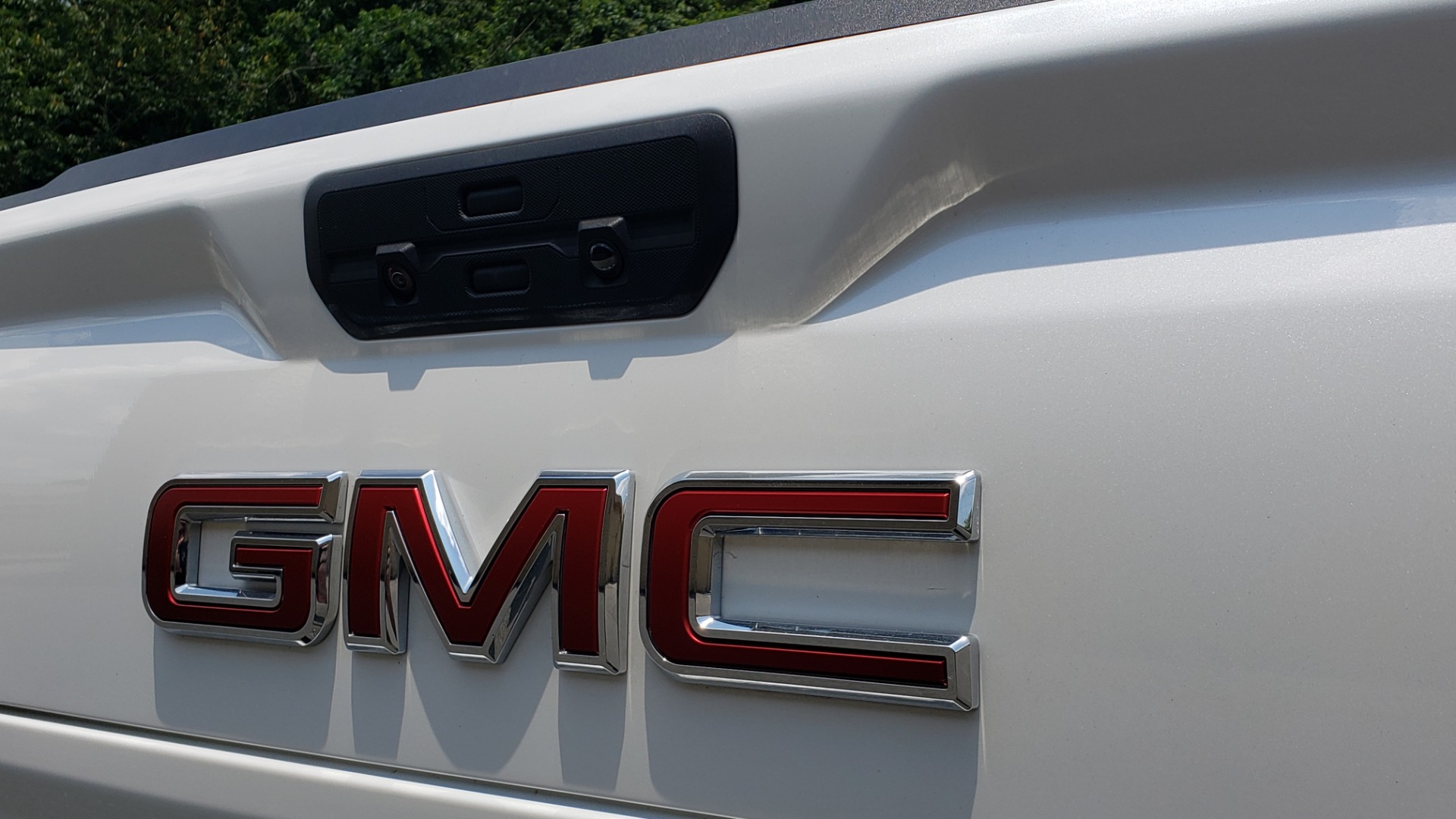 Used 2019 GMC SIERRA 1500 SLT 4WD CREWCAB / PREMIUM / 6.2L V8 / NAV / SUNROOF / VENT SEATS for sale Sold at Formula Imports in Charlotte NC 28227 35