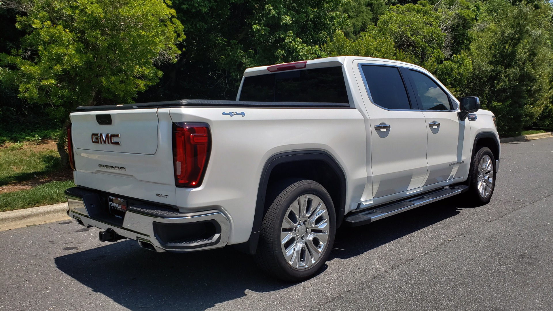 Used 2019 GMC SIERRA 1500 SLT 4WD CREWCAB / PREMIUM / 6.2L V8 / NAV / SUNROOF / VENT SEATS for sale Sold at Formula Imports in Charlotte NC 28227 6