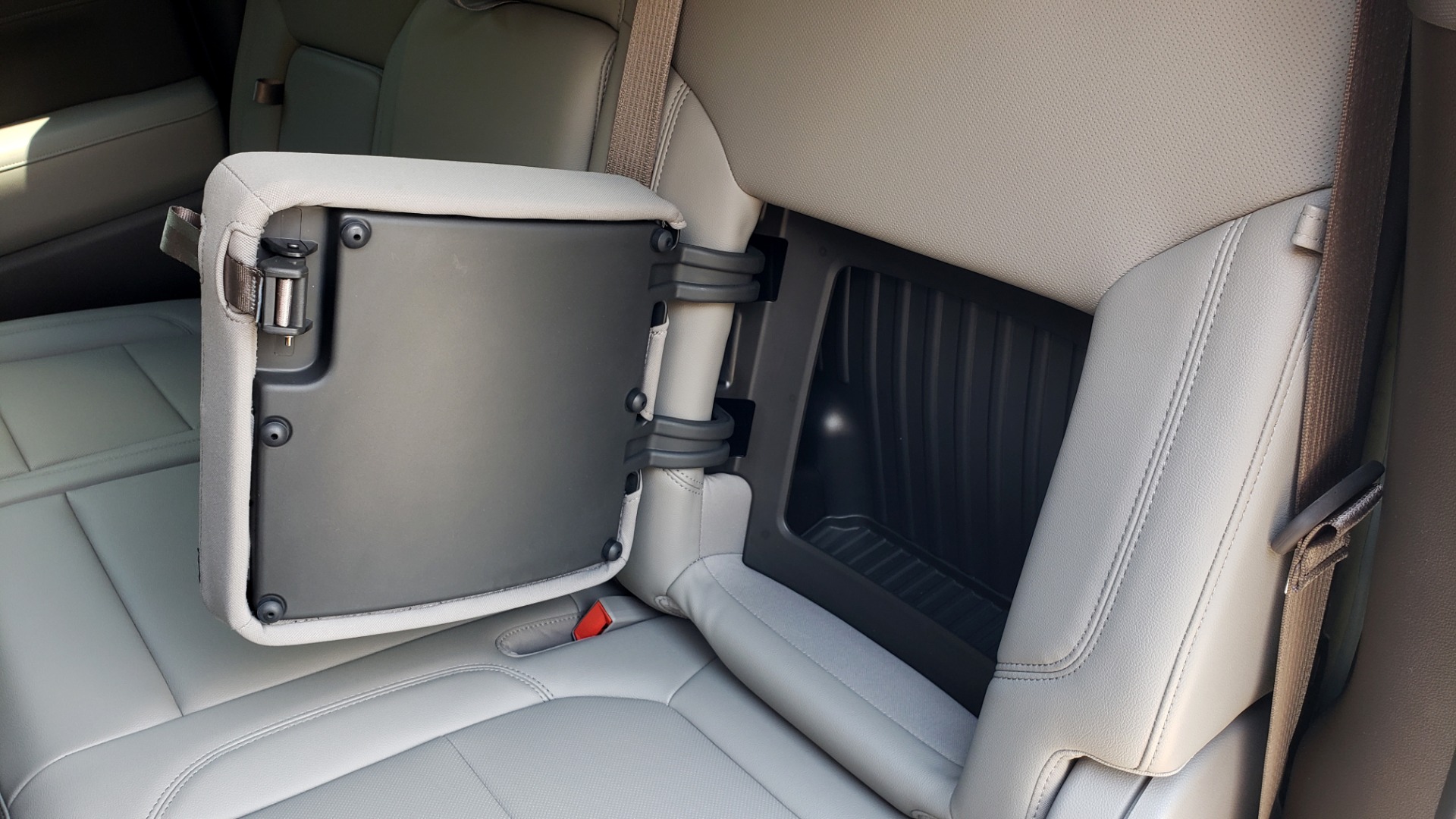 Used 2019 GMC SIERRA 1500 SLT 4WD CREWCAB / PREMIUM / 6.2L V8 / NAV / SUNROOF / VENT SEATS for sale Sold at Formula Imports in Charlotte NC 28227 68