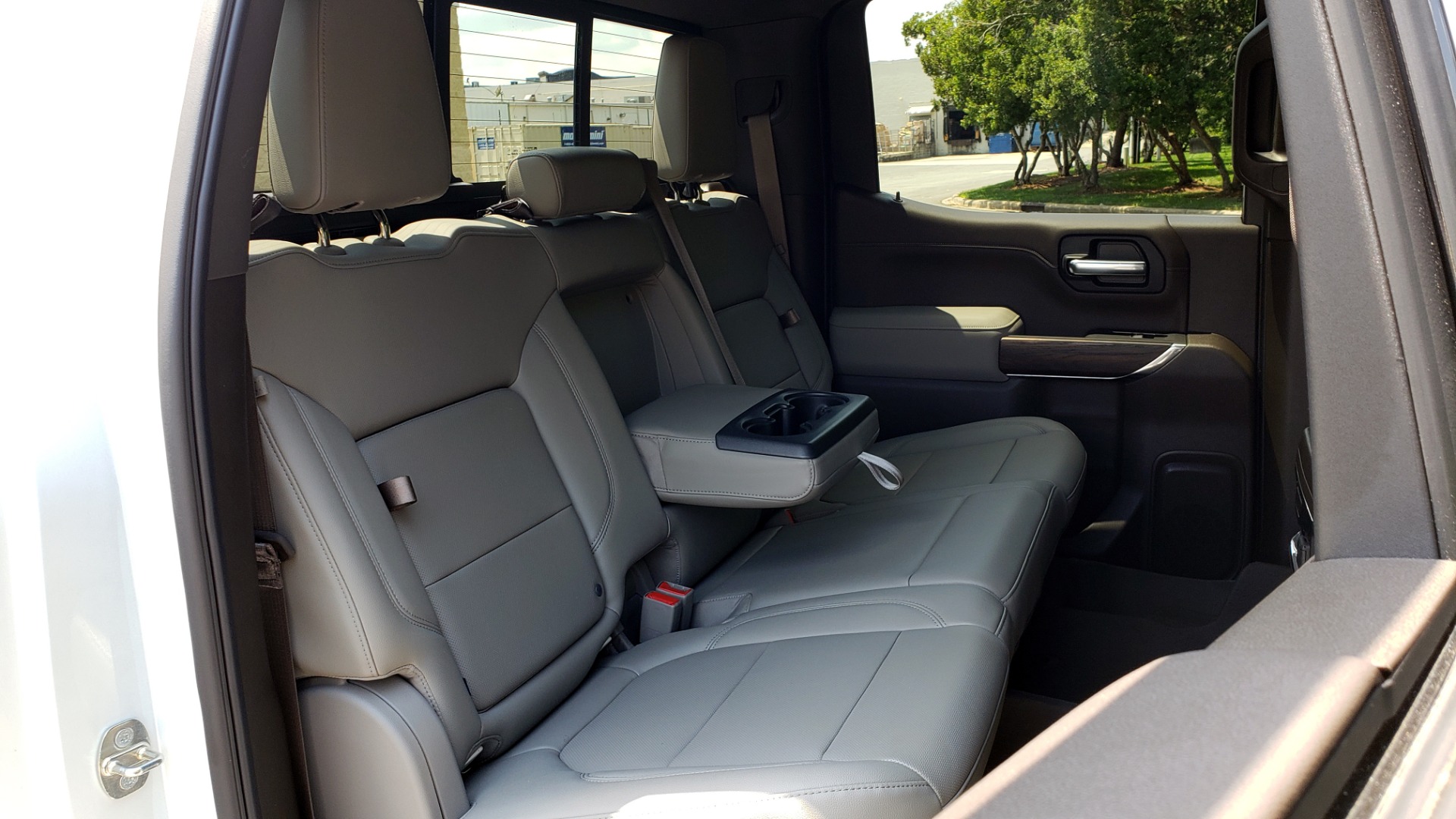 Used 2019 GMC SIERRA 1500 SLT 4WD CREWCAB / PREMIUM / 6.2L V8 / NAV / SUNROOF / VENT SEATS for sale Sold at Formula Imports in Charlotte NC 28227 78